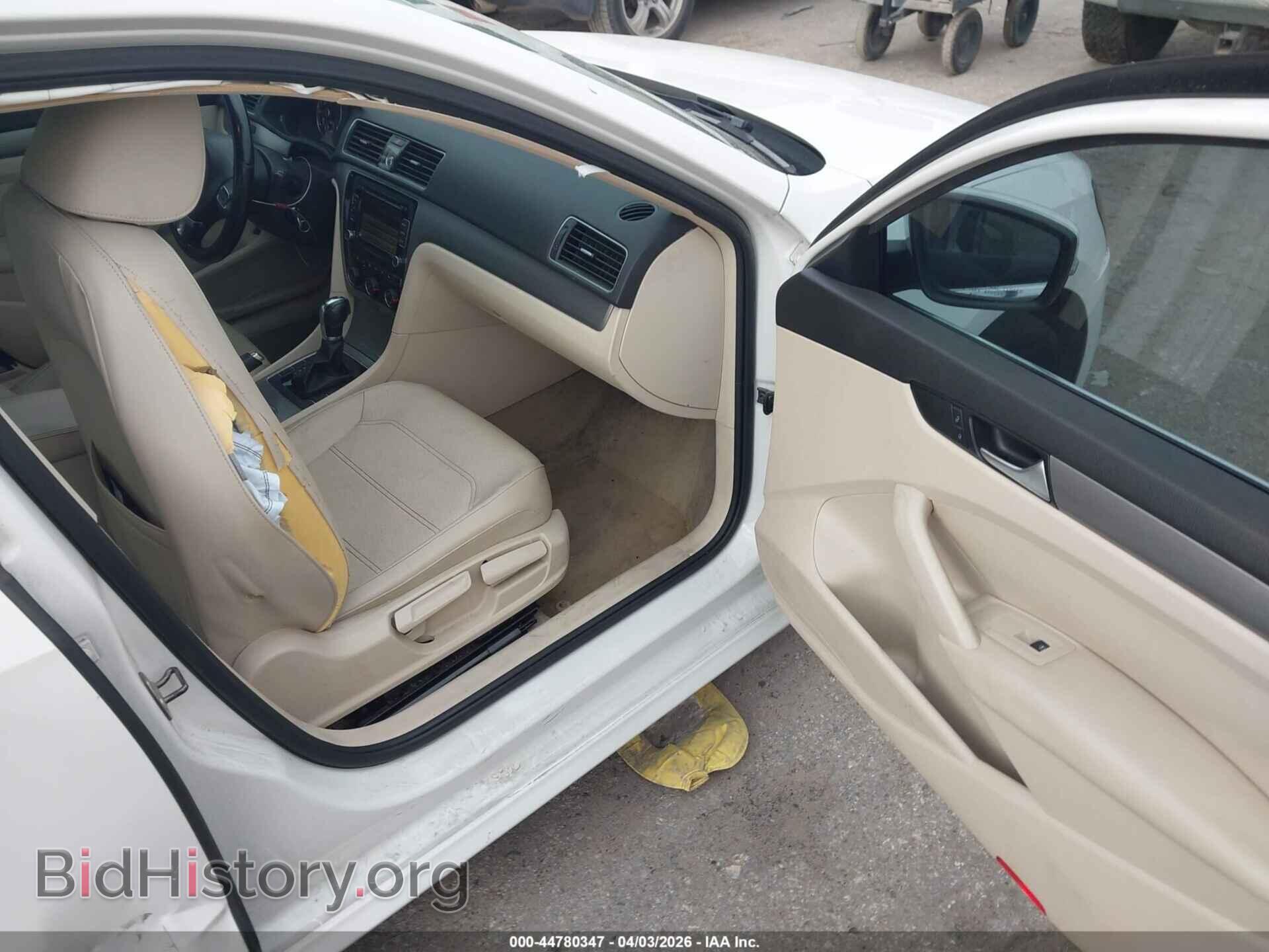 2014 VOLKSWAGEN PASSAT - VIN: 1VWBS7A38EC112469 - Фото 5