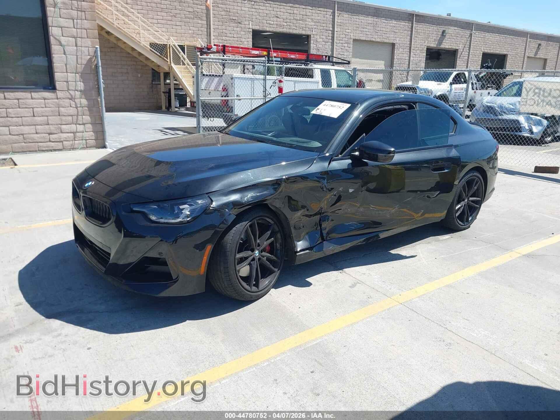 2023 BMW 230 - VIN: 3MW23CM0XP8D25800 - Photo 2