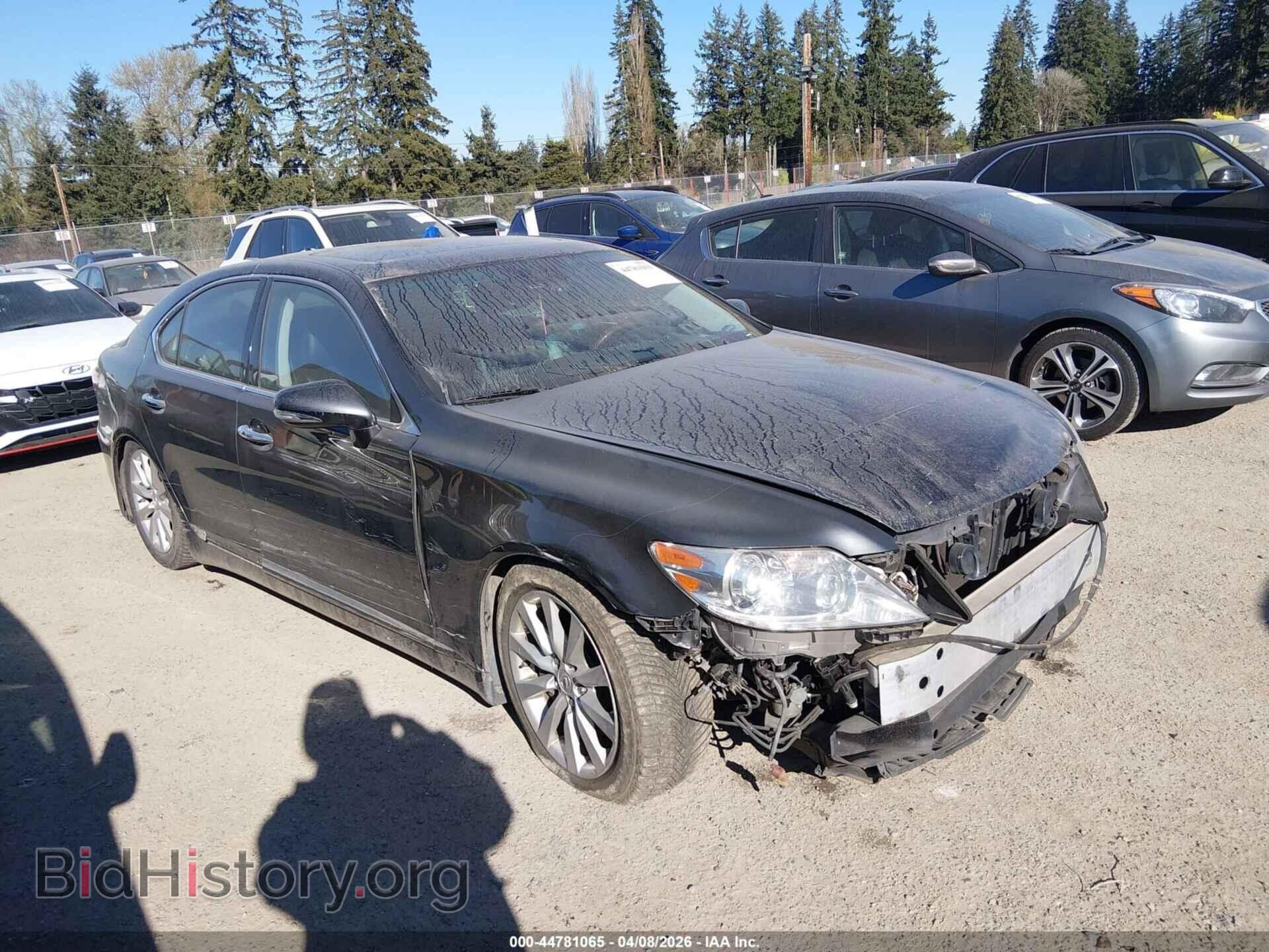 Photo JTHCL5EF1A5005502 - LEXUS LS 460 2010