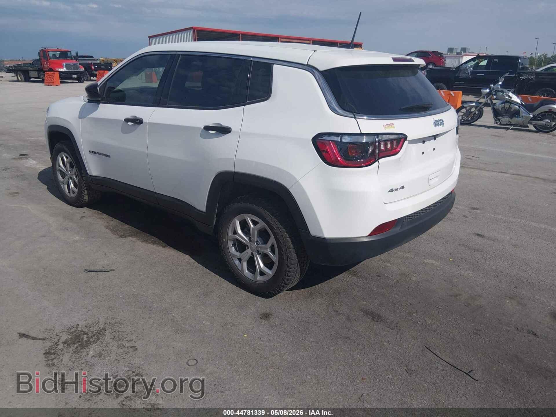 2024 JEEP COMPASS - VIN: 3C4NJDAN3RT141200 - Фото 3