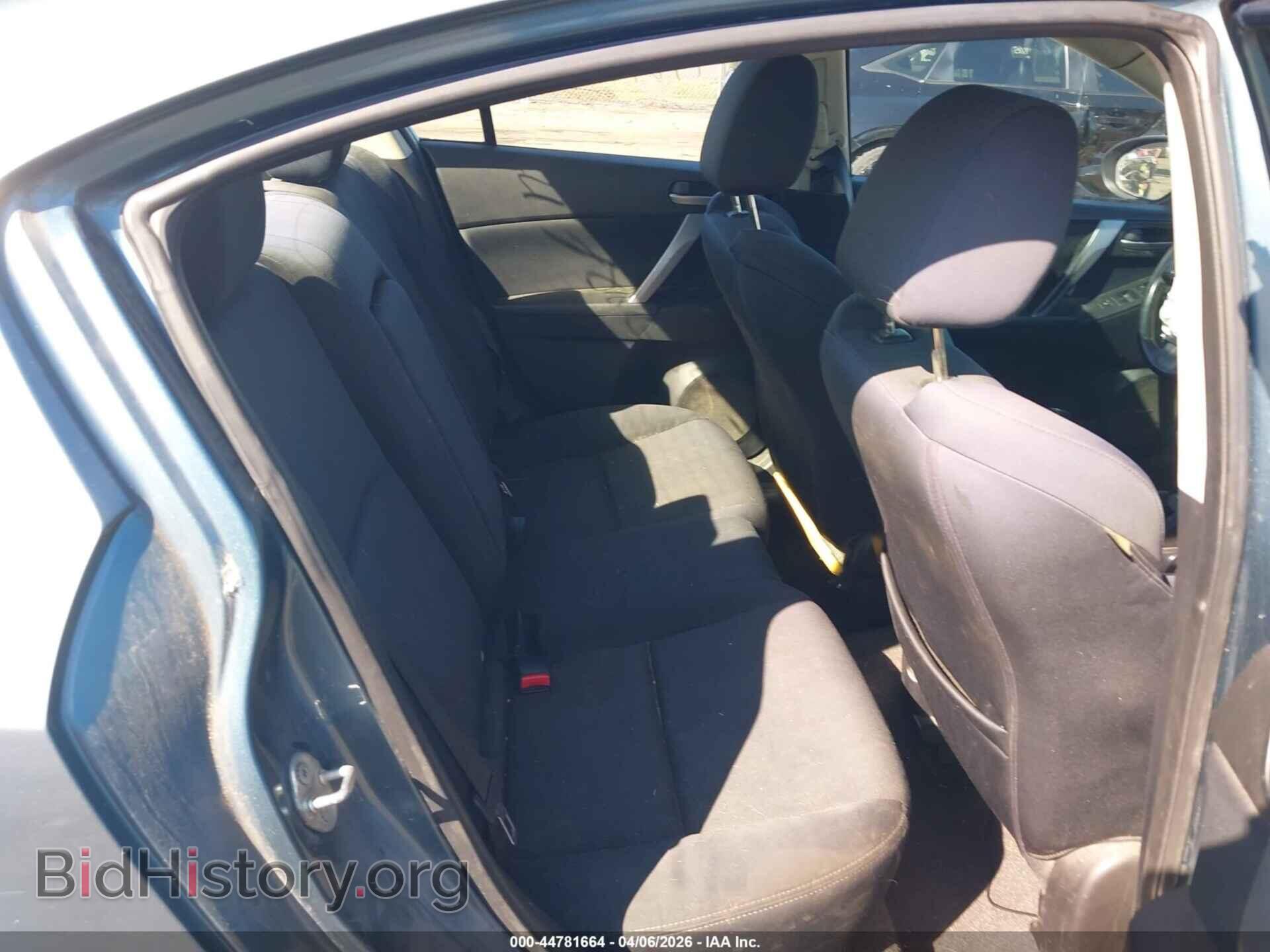 2011 MAZDA MAZDA3 - VIN: JM1BL1U60B1375940 - Фото 8