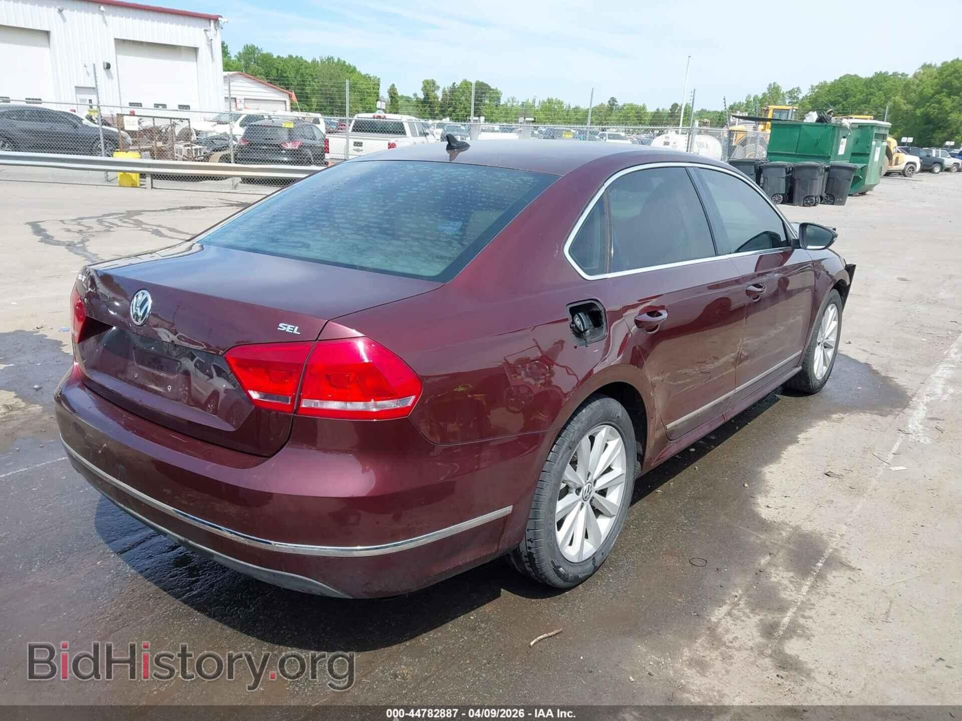 2012 VOLKSWAGEN PASSAT - VIN: 1VWCH7A35CC039187 - Фото 4