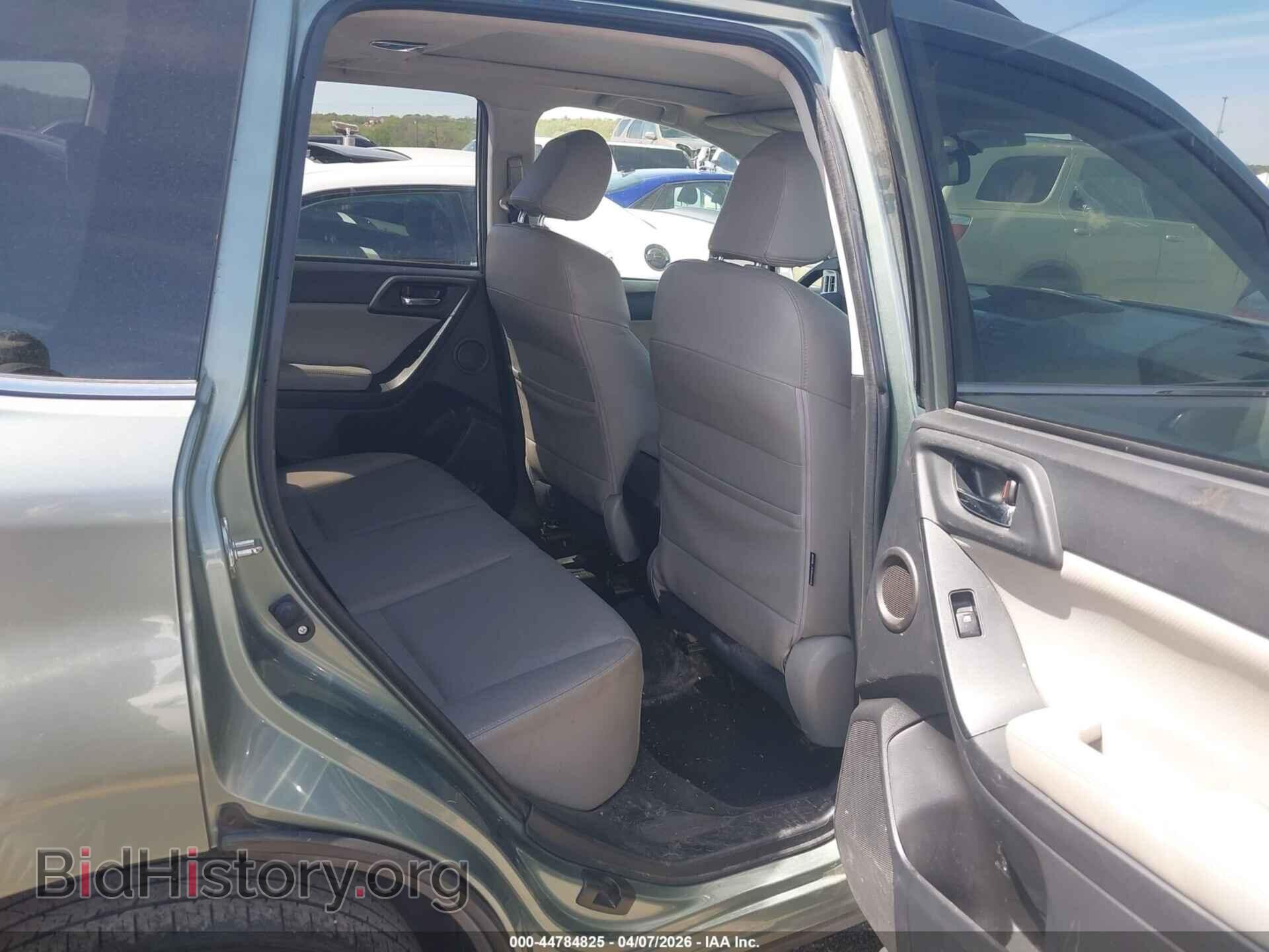 2014 SUBARU FORESTER - VIN: JF2SJAMC2EH404654 - Фото 8