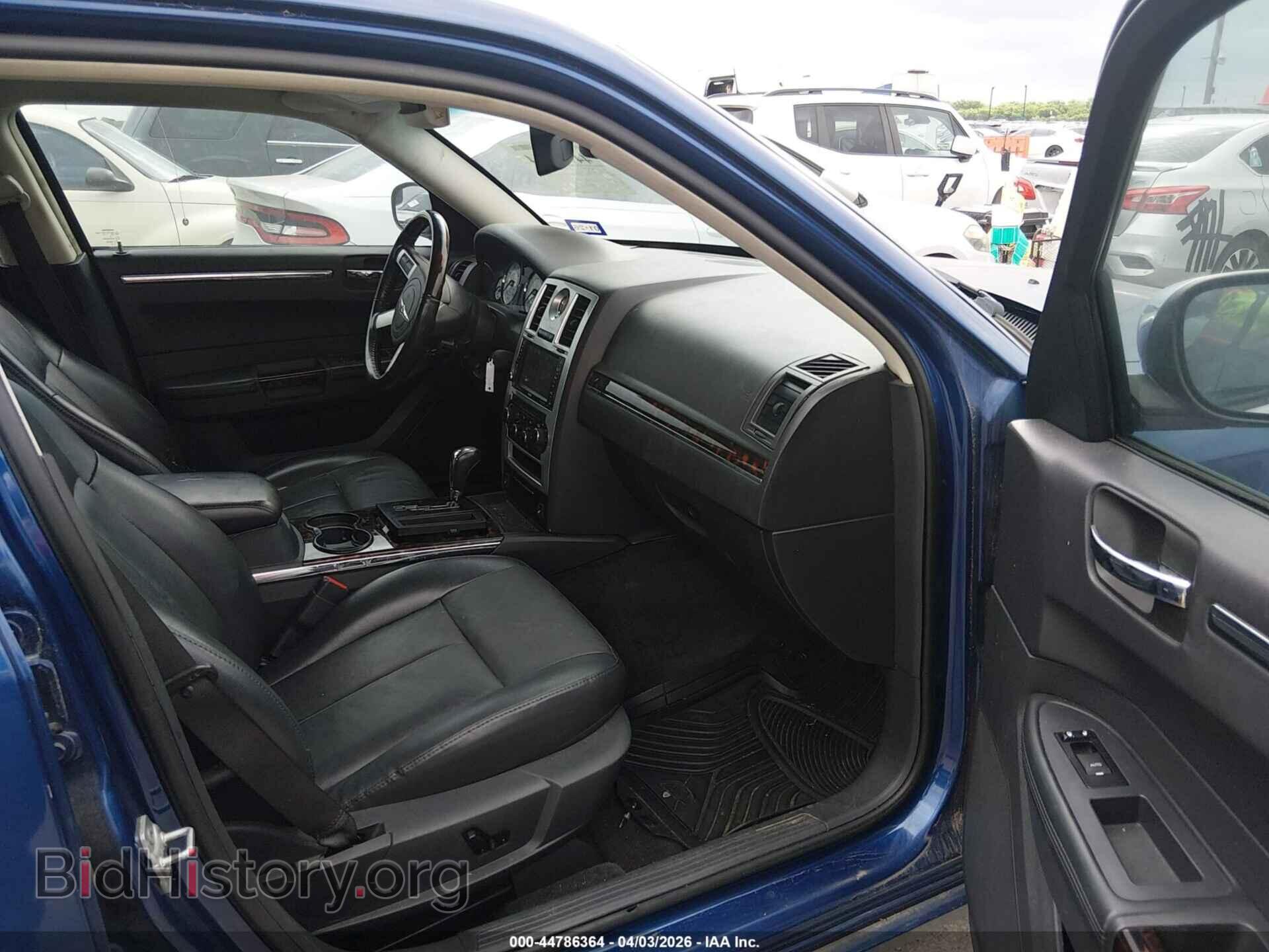 2010 CHRYSLER 300 - VIN: 2C3CK3CV8AH217619 - Фото 5