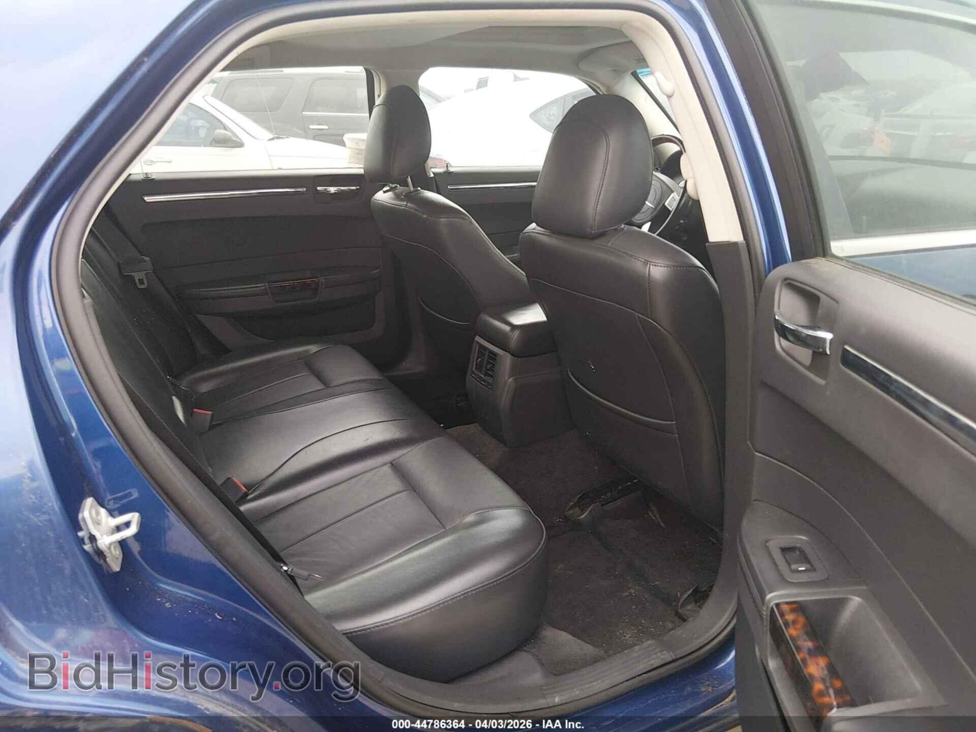 2010 CHRYSLER 300 - VIN: 2C3CK3CV8AH217619 - Фото 8