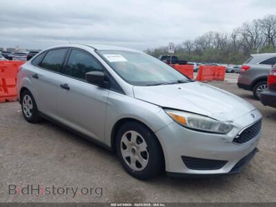 2016 Ford FOCUS S, silver — VIN 1FADP3E22GL336899, IAAI