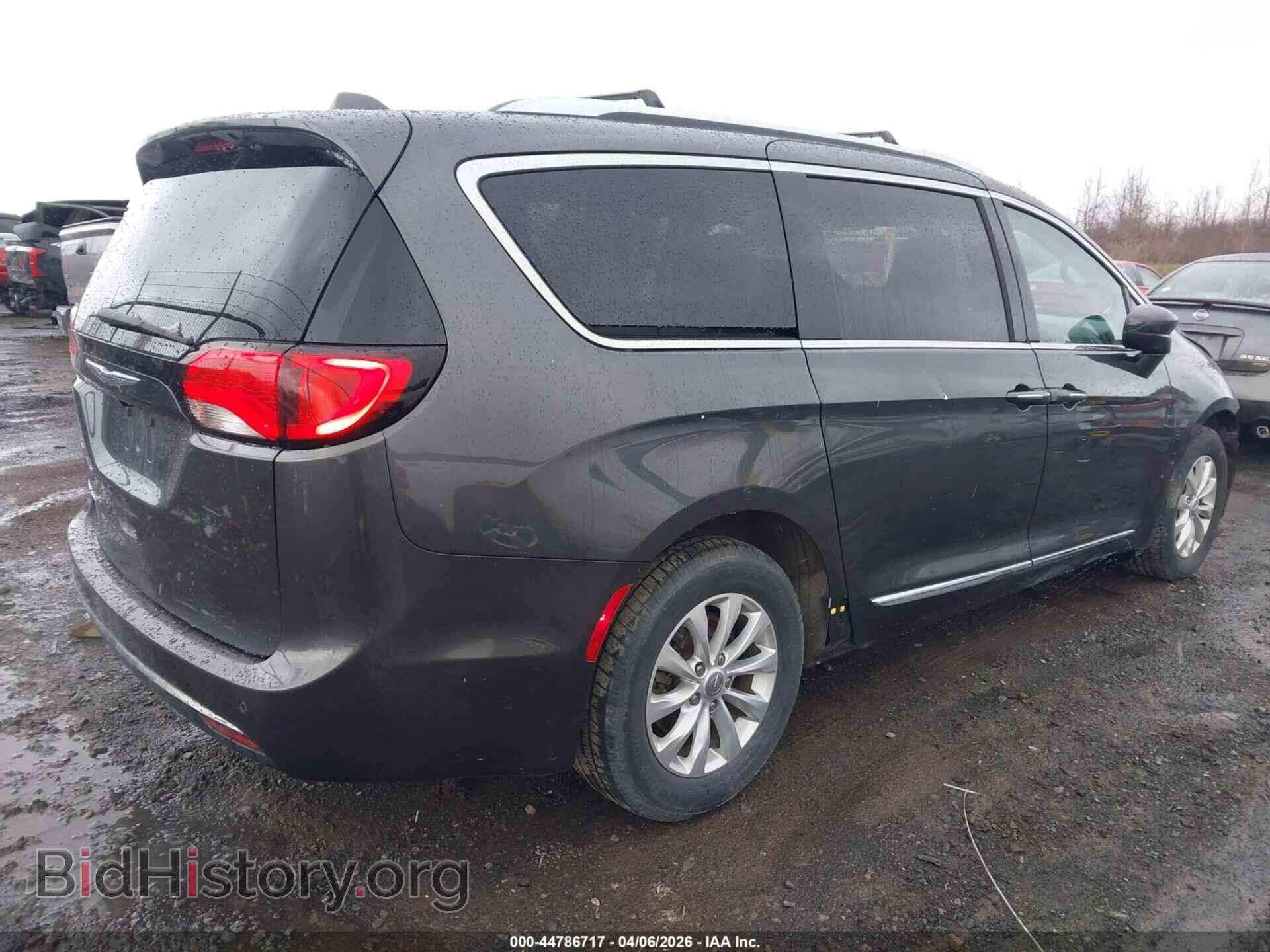 2018 CHRYSLER PACIFICA - VIN: 2C4RC1BG8JR144031 - Фото 4