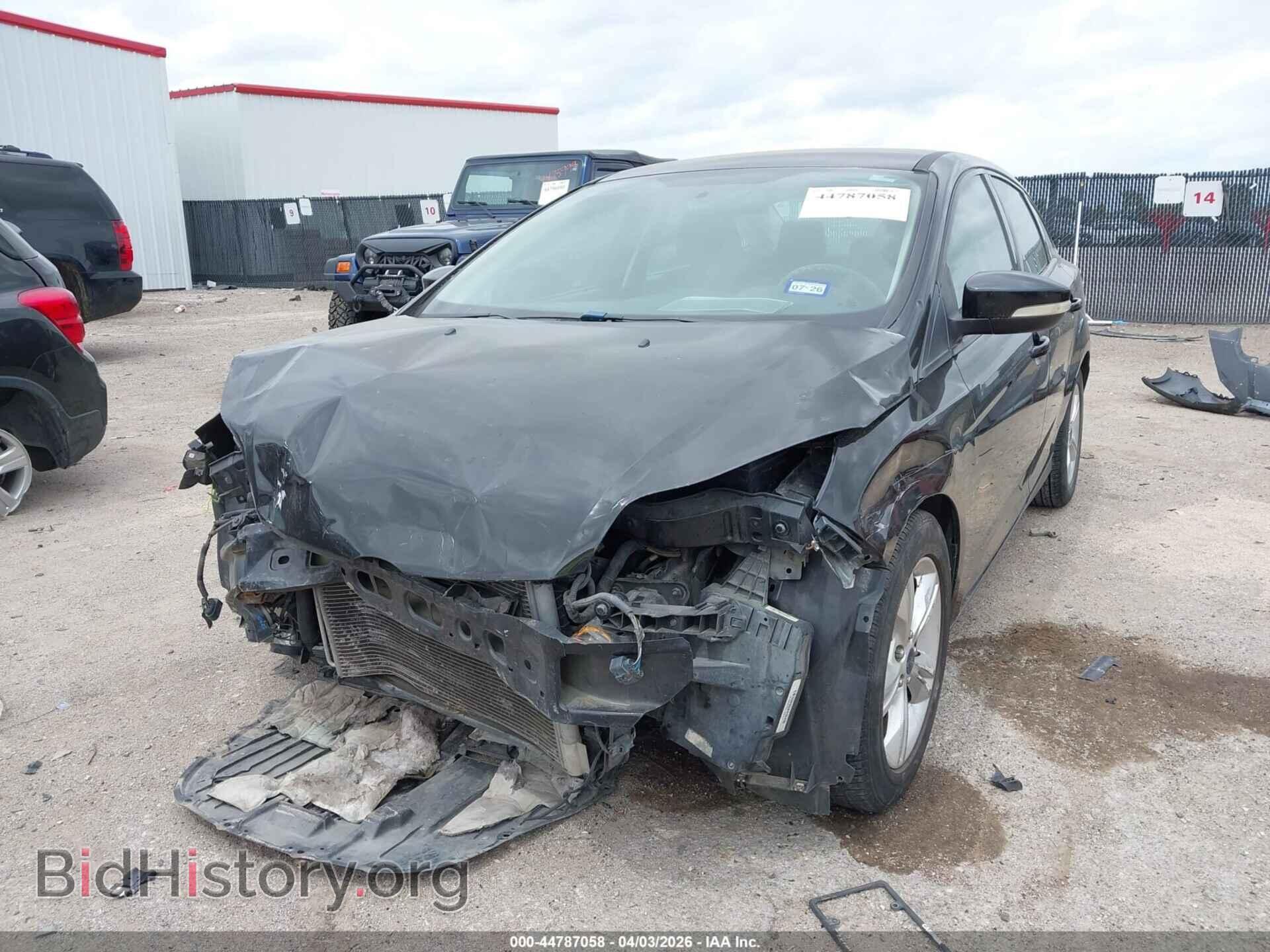 2014 FORD FOCUS - VIN: 1FADP3F27EL108747 - Photo 2