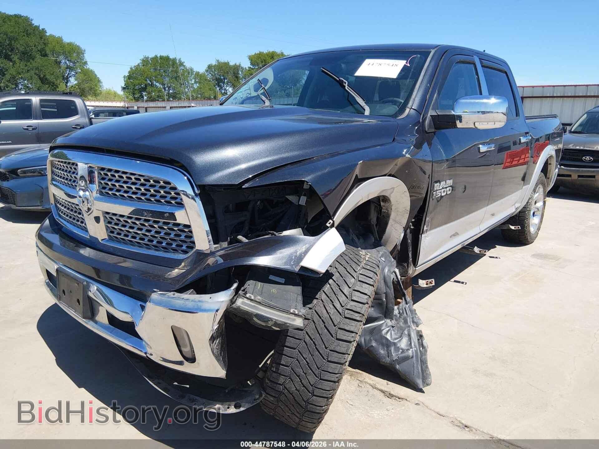 2018 RAM 1500 - VIN: 1C6RR7NT0JS162474 - Фото 2