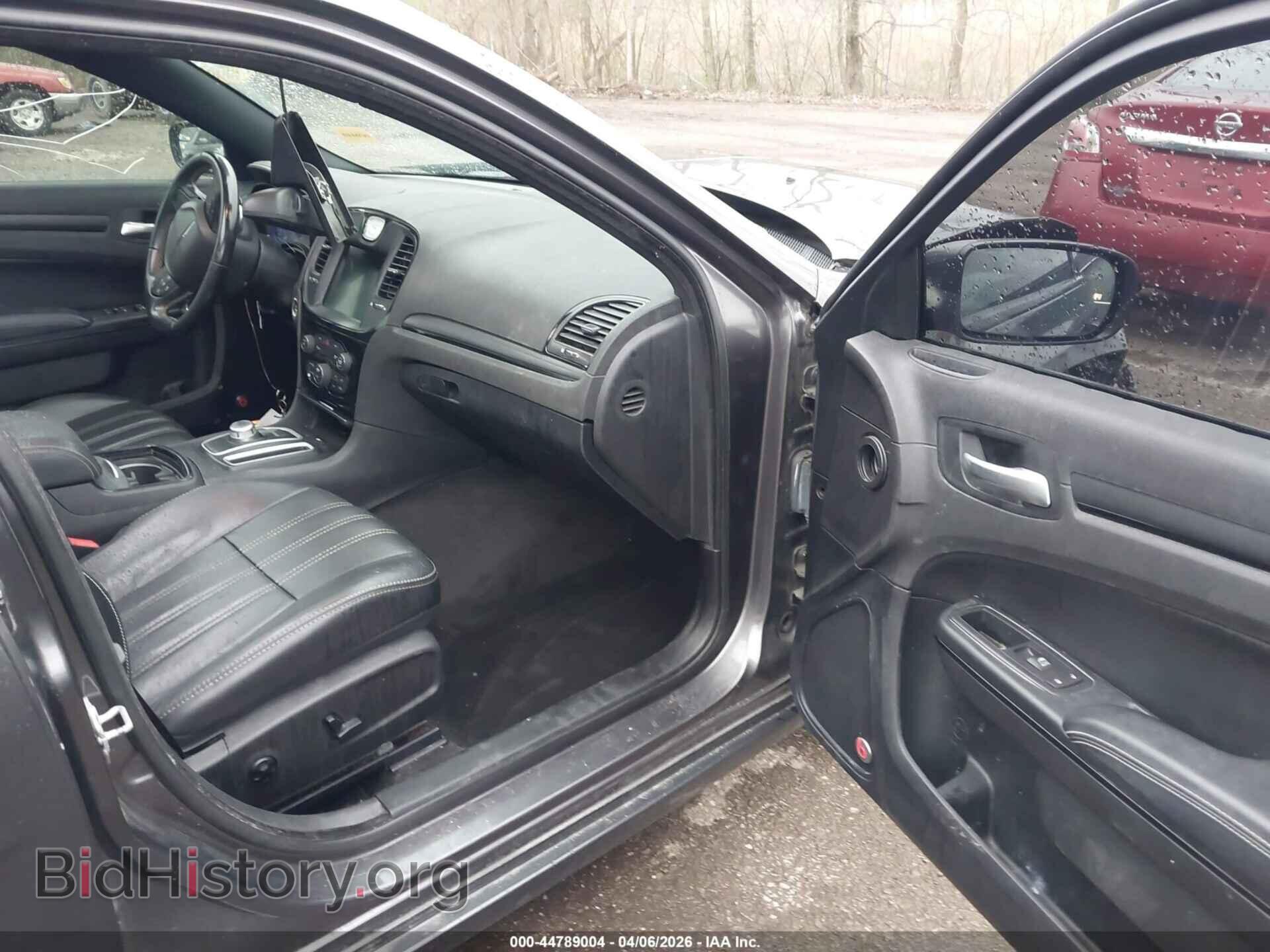 2016 CHRYSLER 300 - VIN: 2C3CCAGG0GH208595 - Фото 5