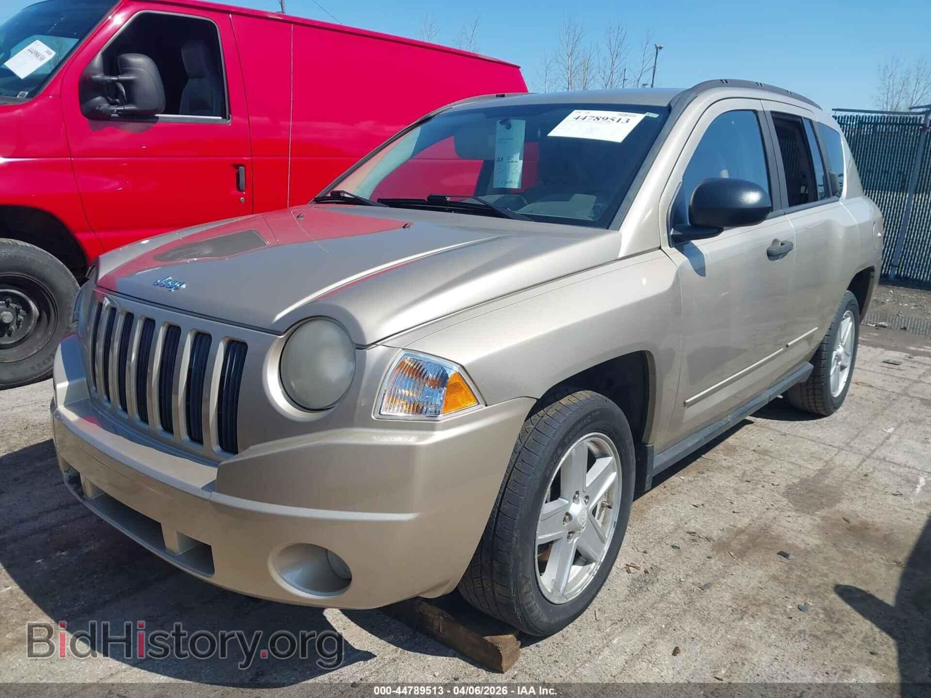 2009 JEEP COMPASS - VIN: 1J4FF47B79D221666 - Фото 2
