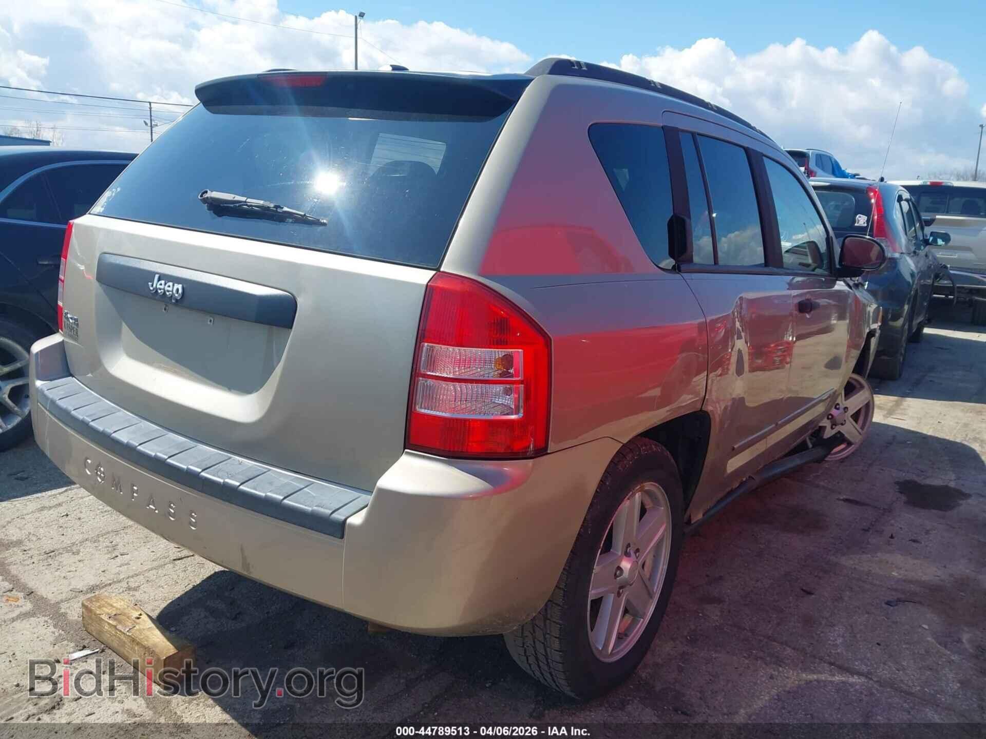 2009 JEEP COMPASS - VIN: 1J4FF47B79D221666 - Фото 4