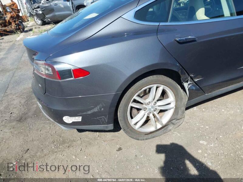 2015 Tesla MODEL S (VIN 5YJSA1H18FFP21850) — photo 6 of 22