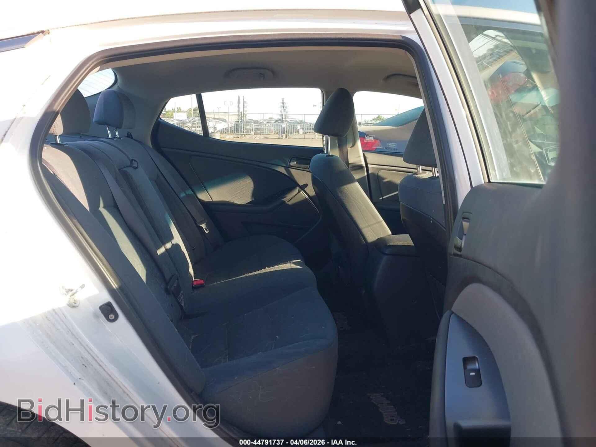 2015 KIA OPTIMA - VIN: KNAGM4A71F5664466 - Фото 8
