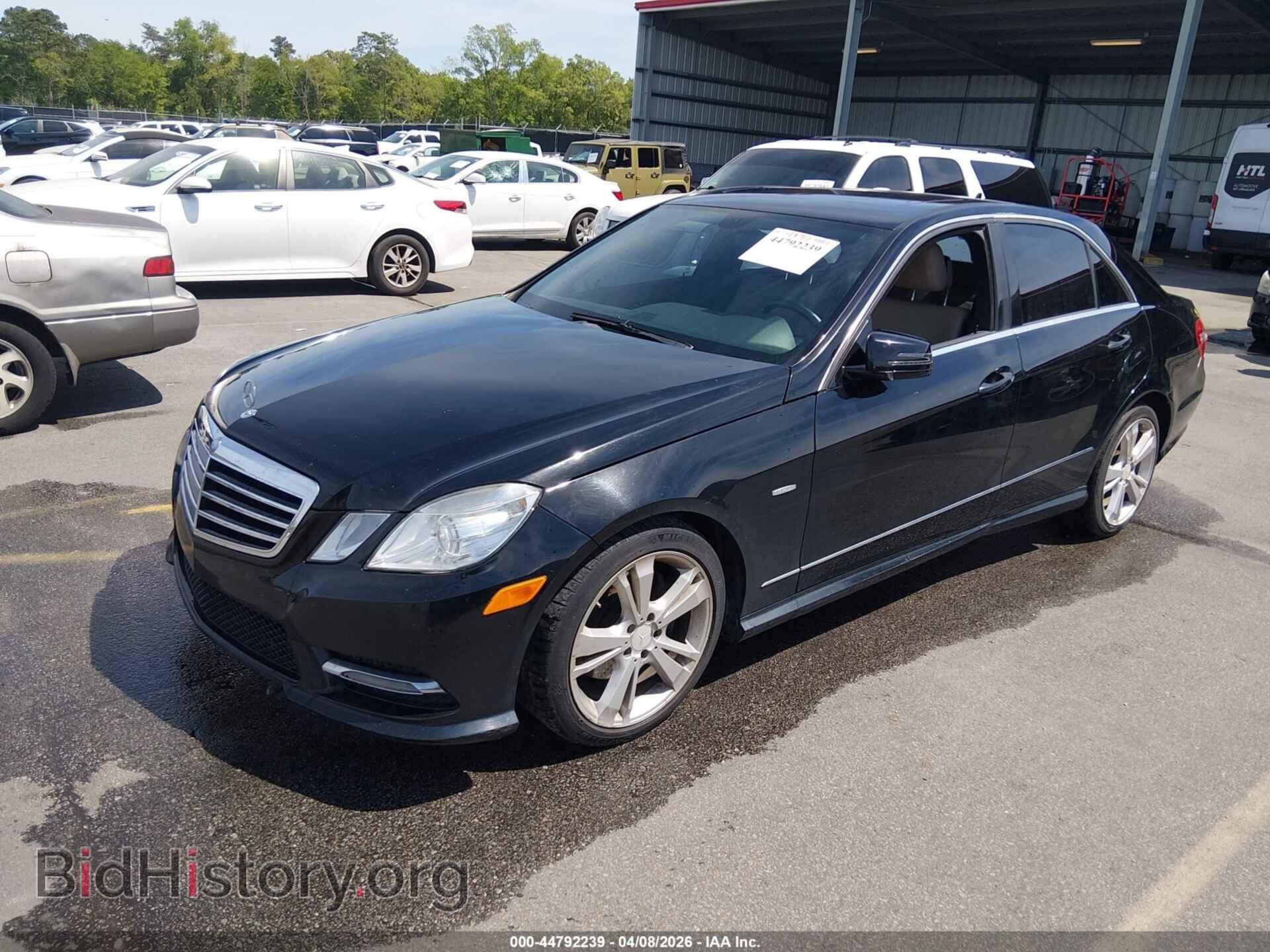 2012 MERCEDES-BENZ E 350 - VIN: WDDHF5KB2CA557381 - Фото 2