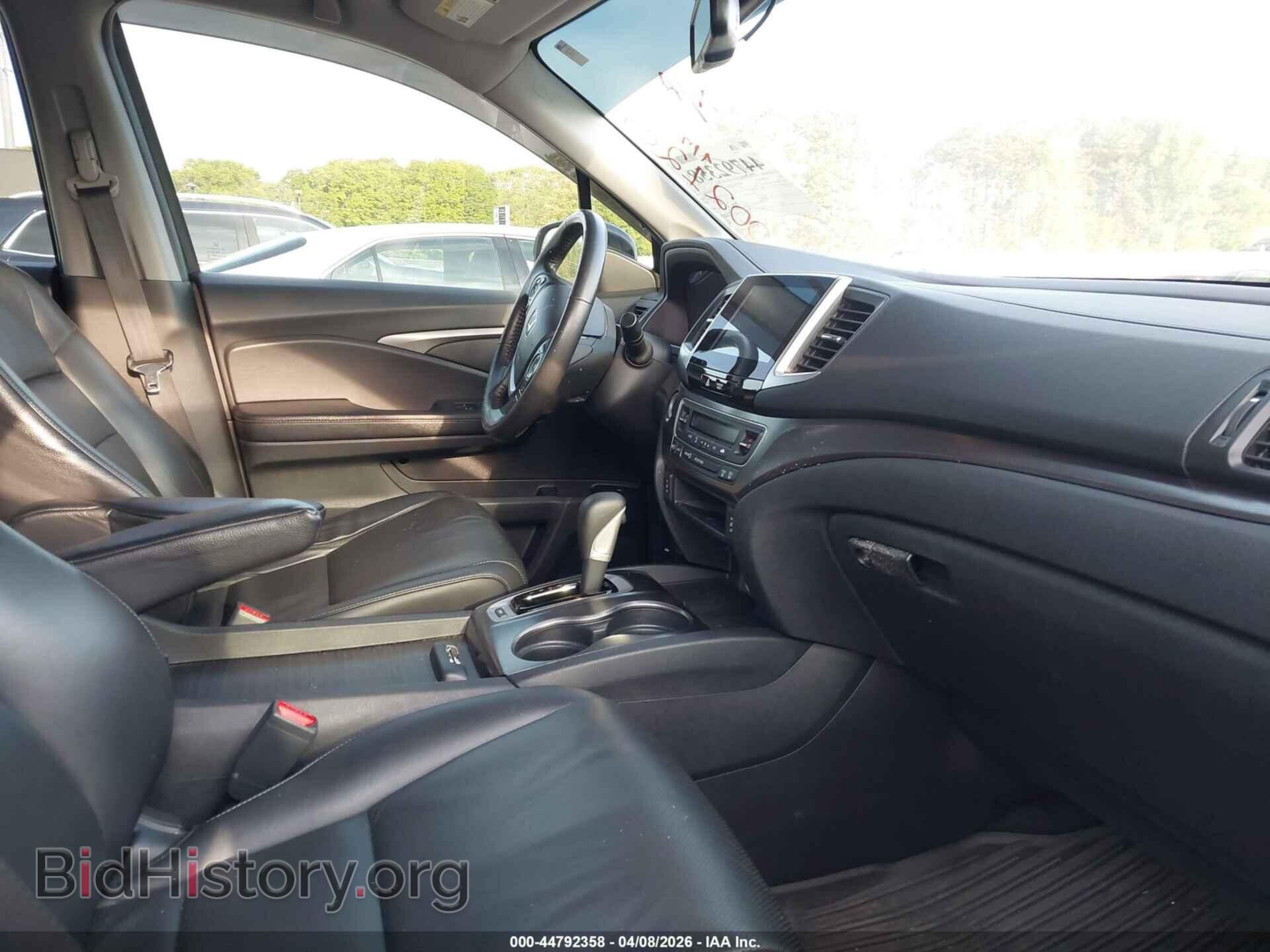 2017 HONDA RIDGELINE - VIN: 5FPYK2F66HB002120 - Фото 5