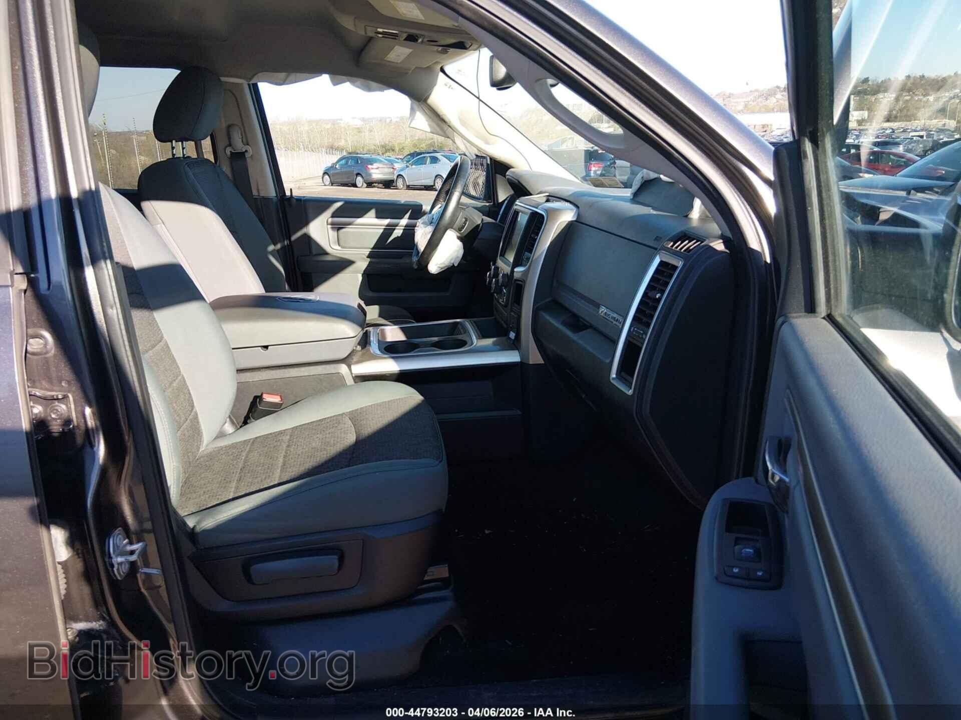 2016 RAM 1500 - VIN: 3C6RR7LT5GG262590 - Фото 5