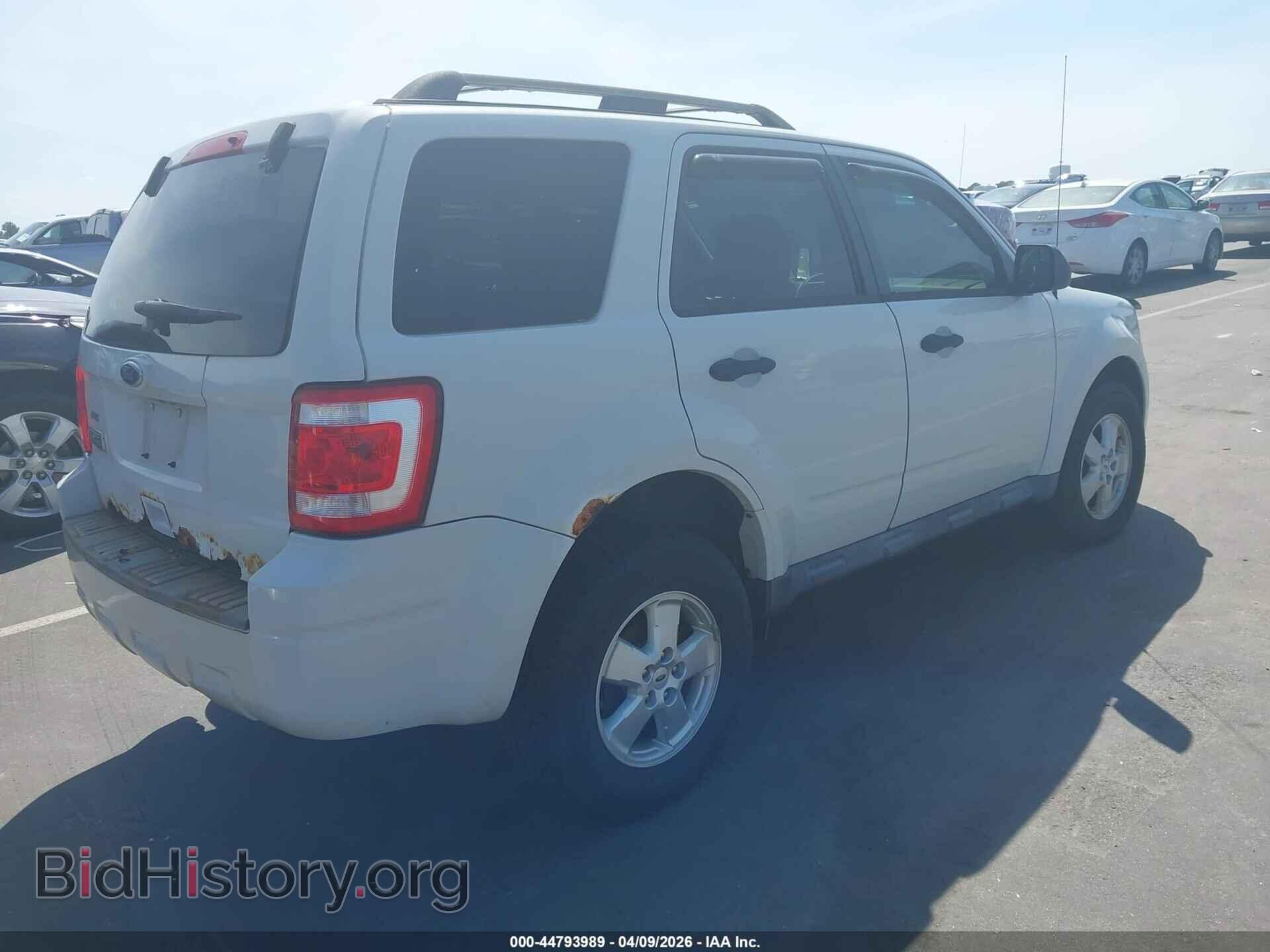 2010 FORD ESCAPE - VIN: 1FMCU9D77AKC65688 - Фото 4