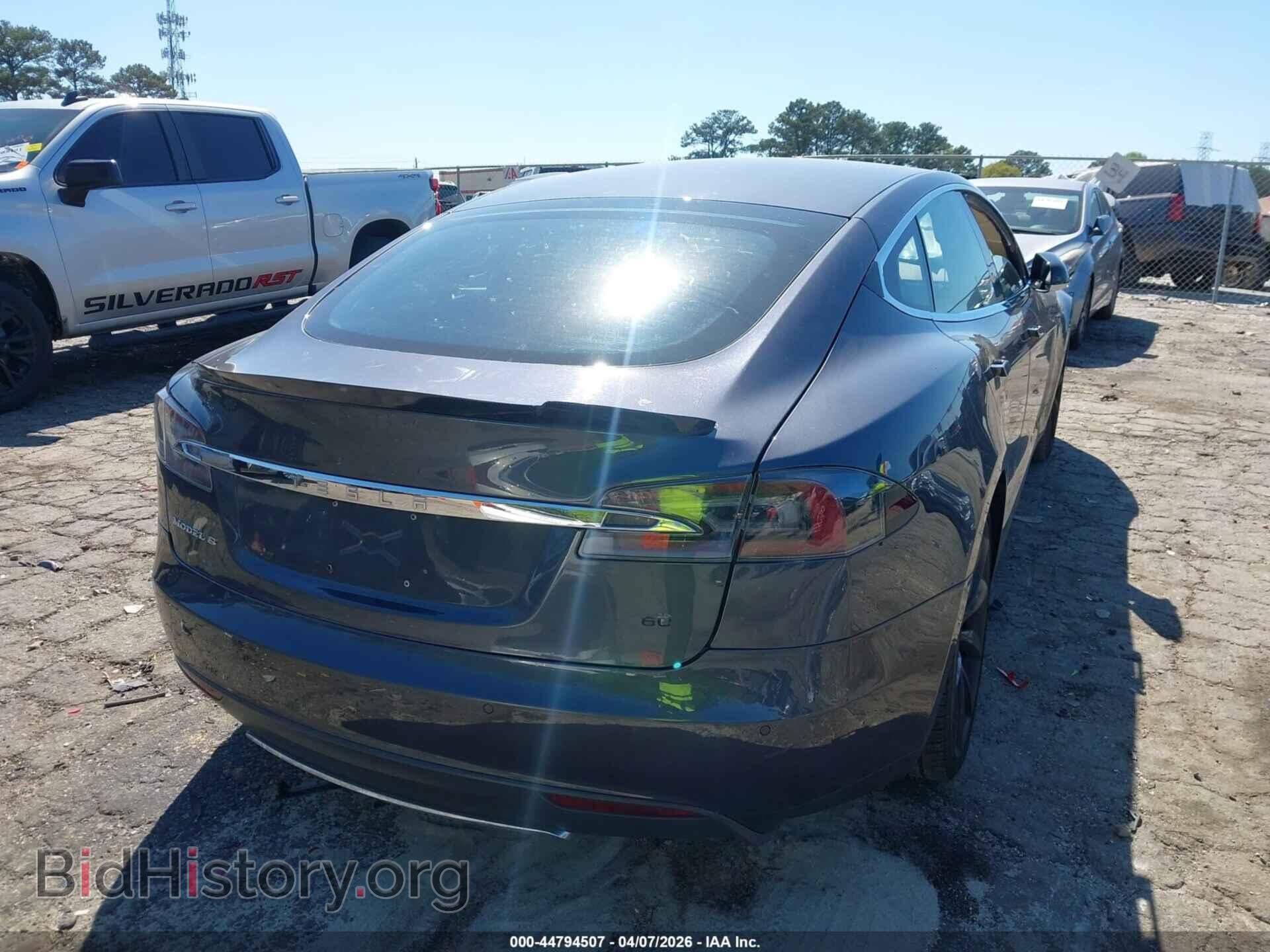 2014 TESLA MODEL S - VIN: 5YJSA1S16EFP61724 - Фото 4