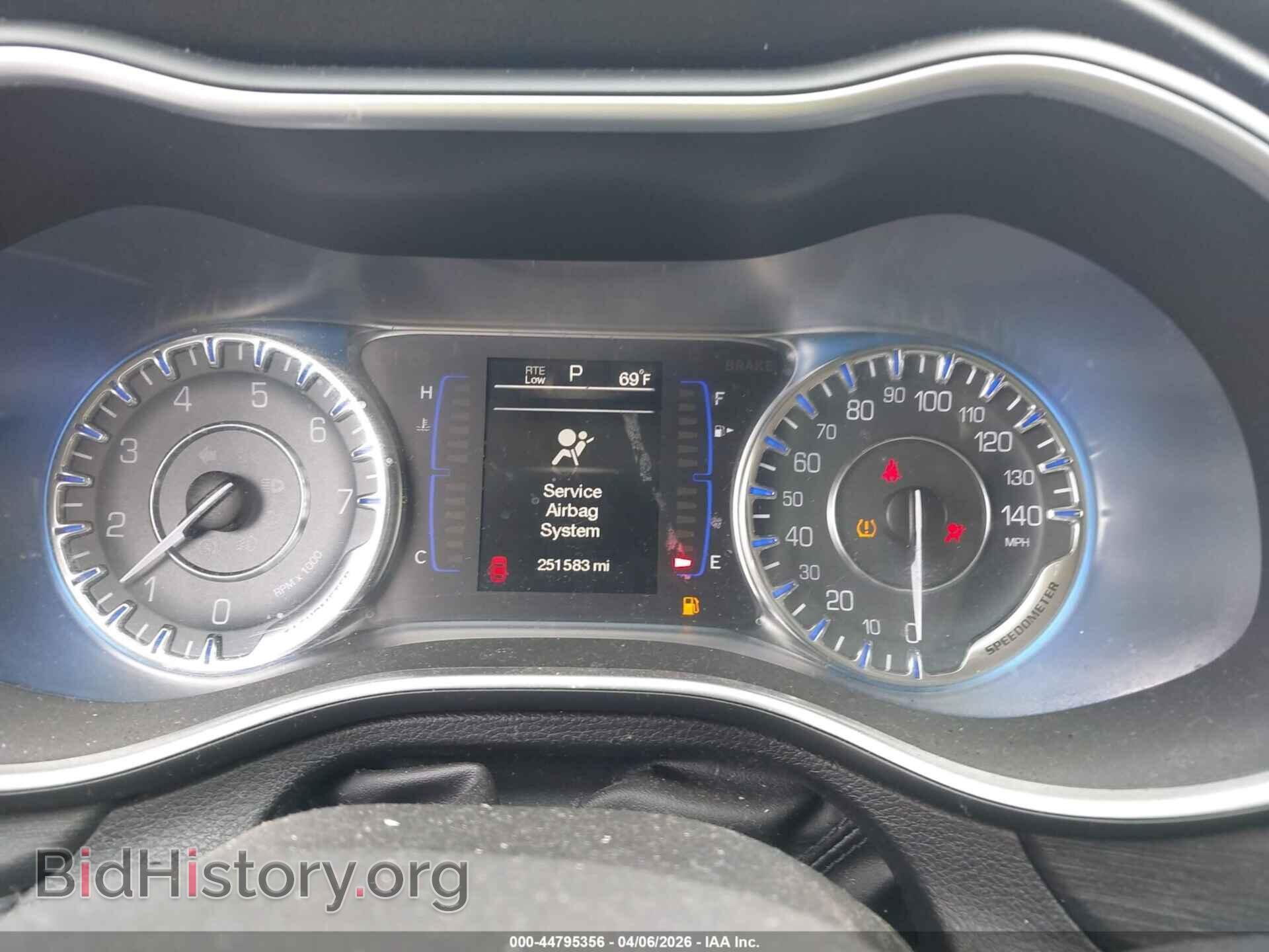 2015 CHRYSLER 200 - VIN: 1C3CCCAB2FN657405 - Фото 7