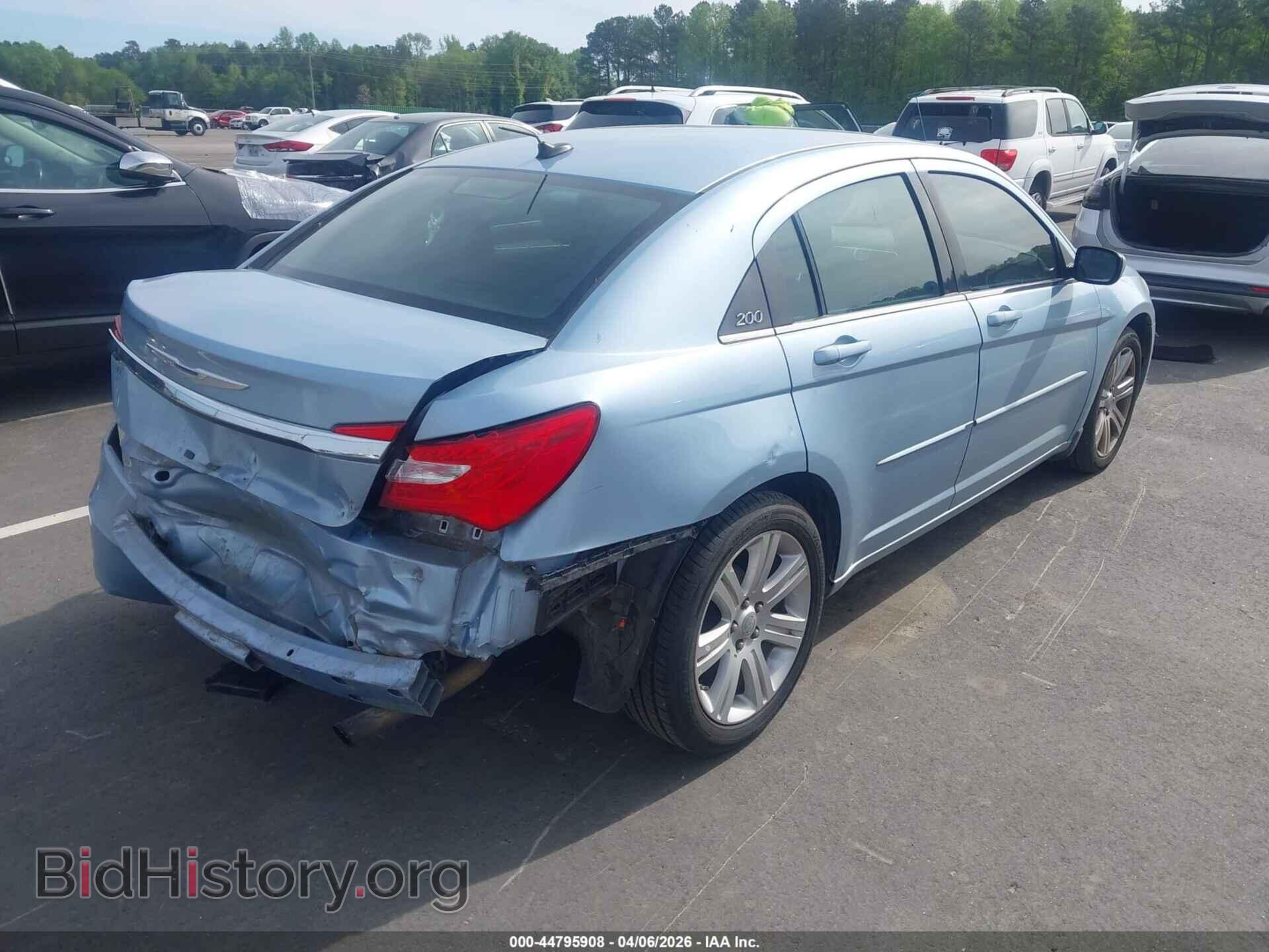 2013 CHRYSLER 200 - VIN: 1C3CCBBB1DN656607 - Photo 4