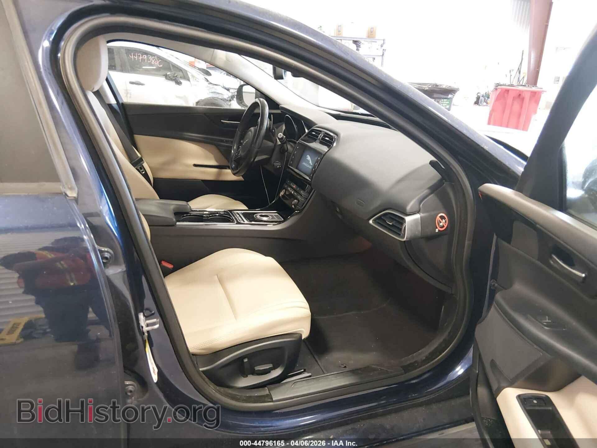2017 JAGUAR XE - VIN: SAJAR4BG4HA976477 - Фото 5