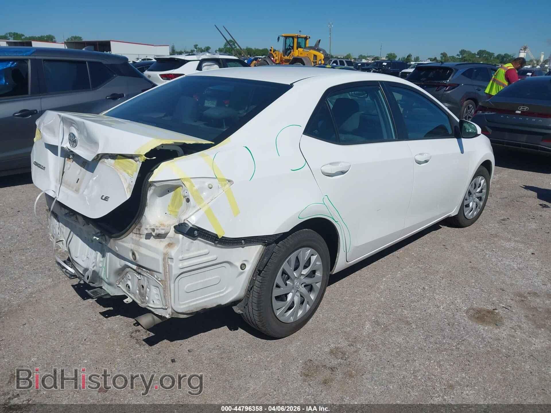 2018 TOYOTA COROLLA - VIN: 5YFBURHE1JP856061 - Фото 4