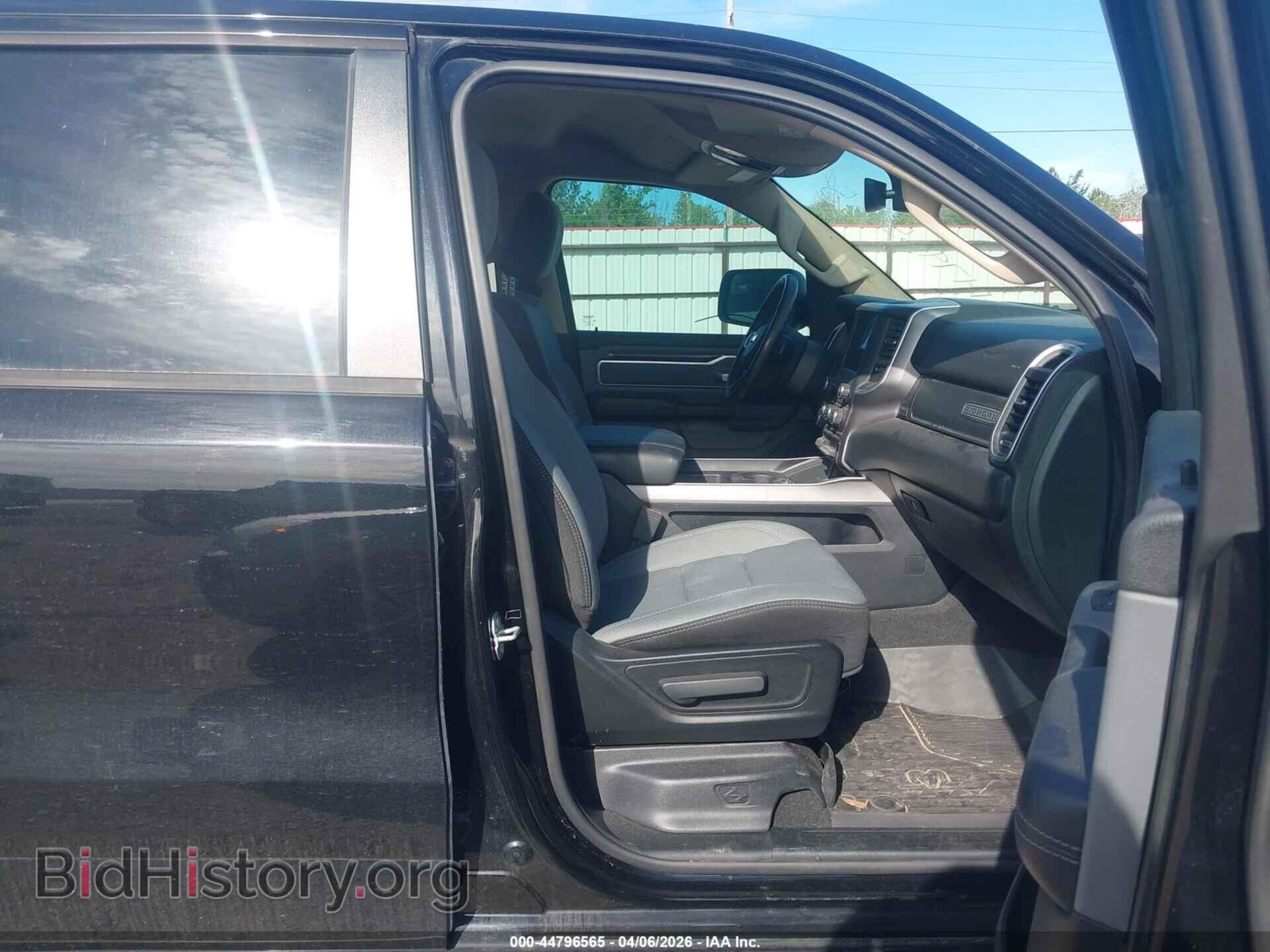 2020 RAM 1500 - VIN: 1C6SRFFM2LN204356 - Фото 5