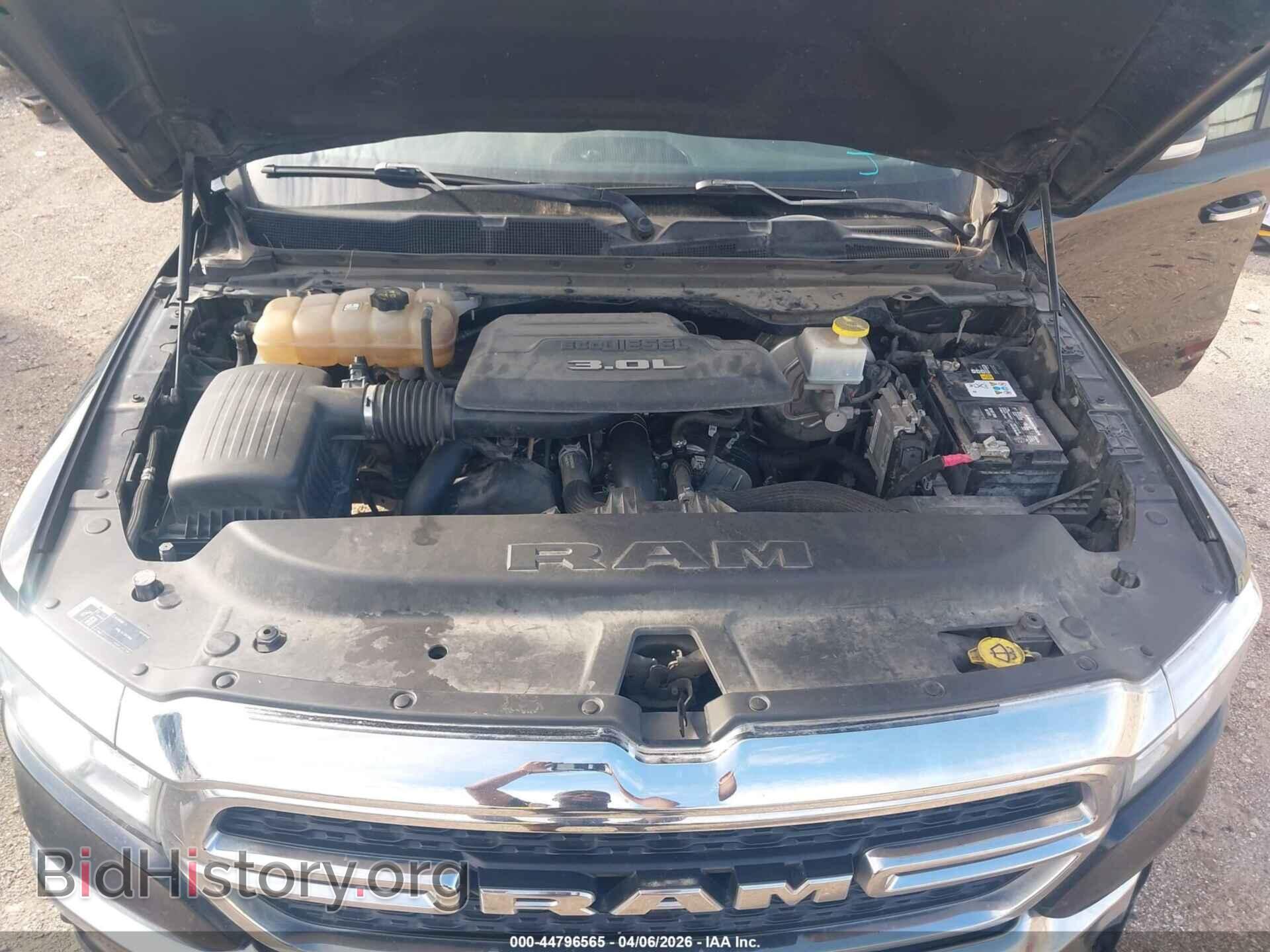 2020 RAM 1500 - VIN: 1C6SRFFM2LN204356 - Фото 10