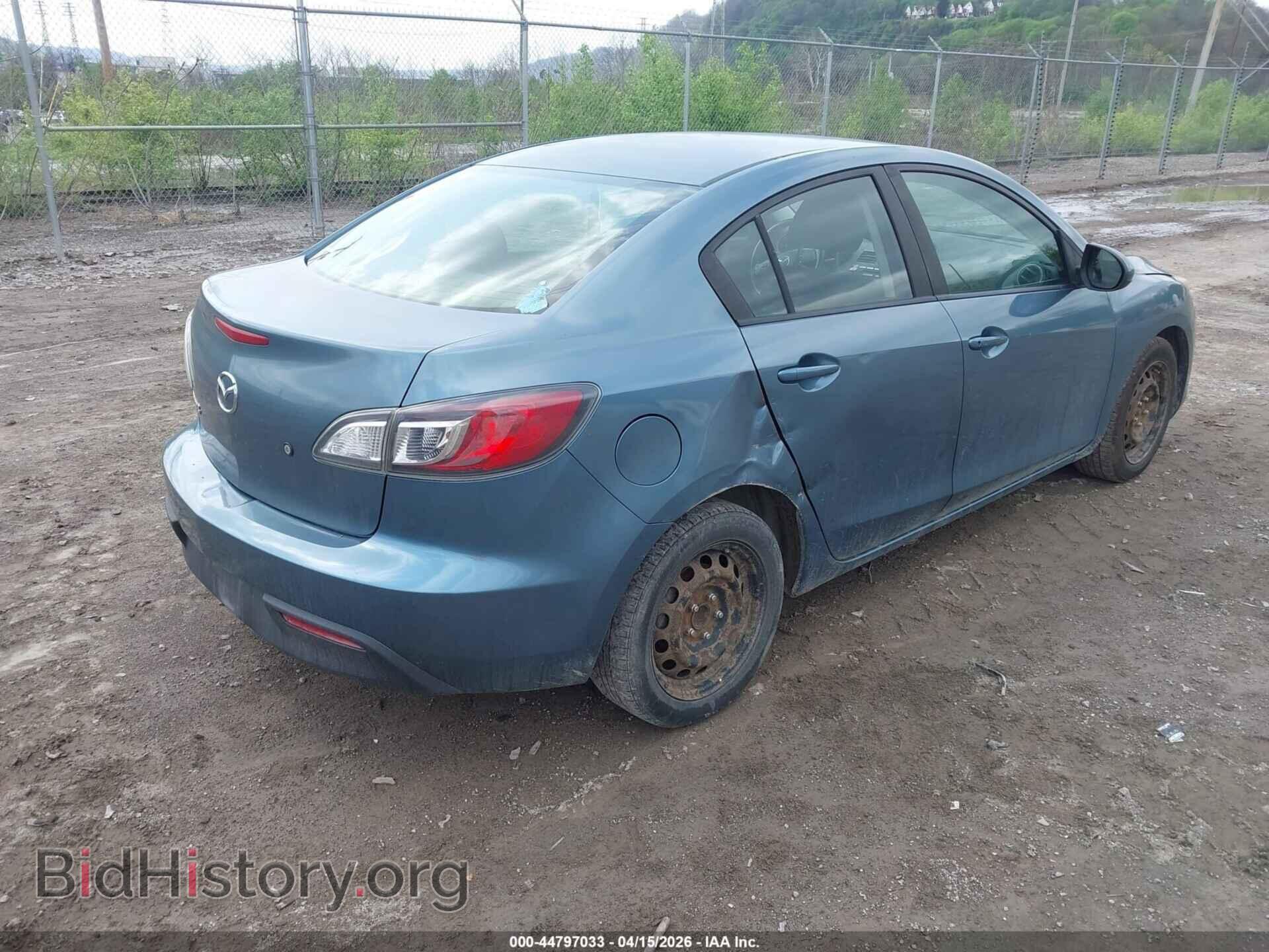 2011 MAZDA MAZDA3 - VIN: JM1BL1UGXB1414901 - Фото 4