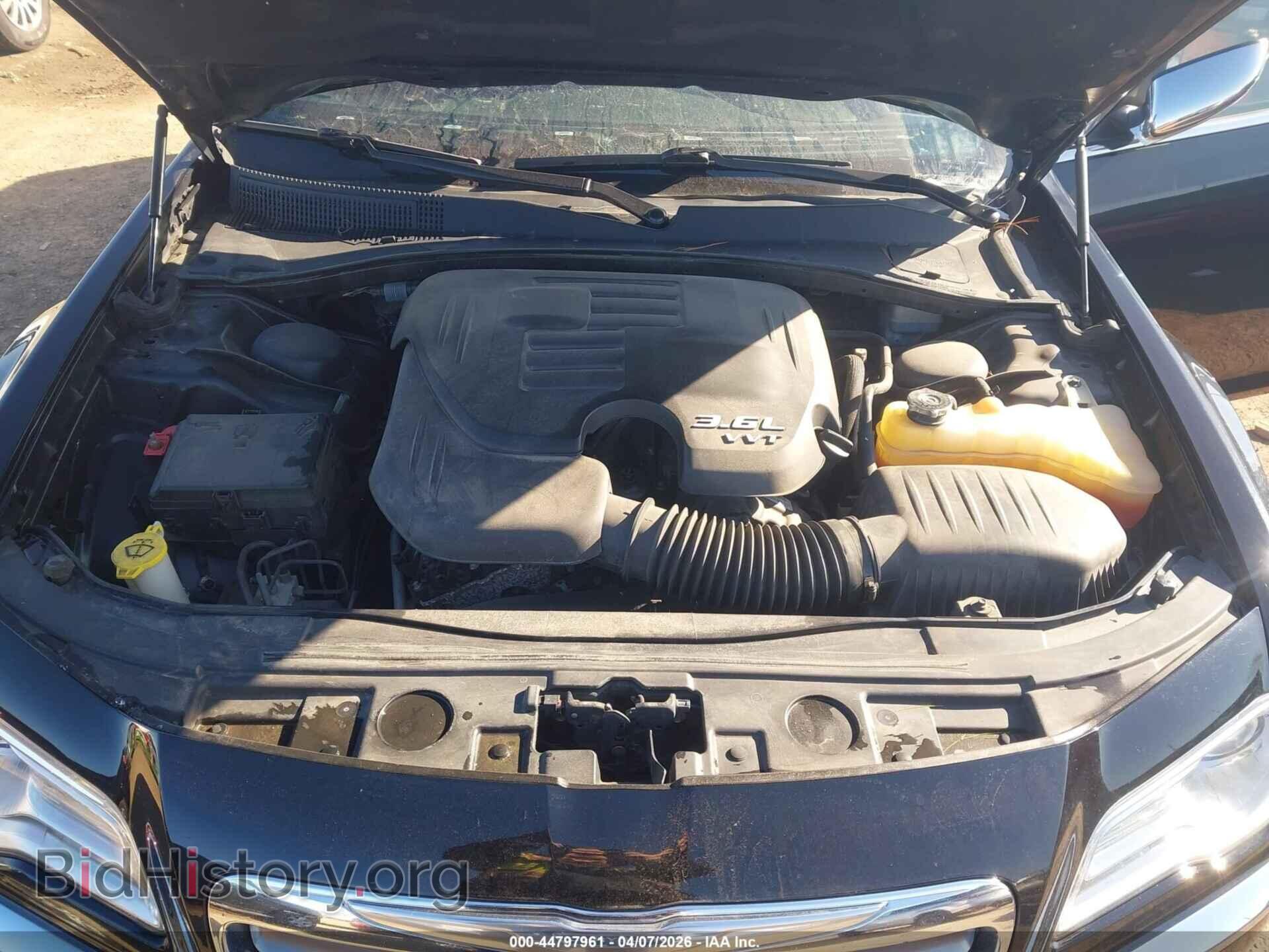 2014 CHRYSLER 300C - VIN: 2C3CCAEGXEH380942 - Фото 10