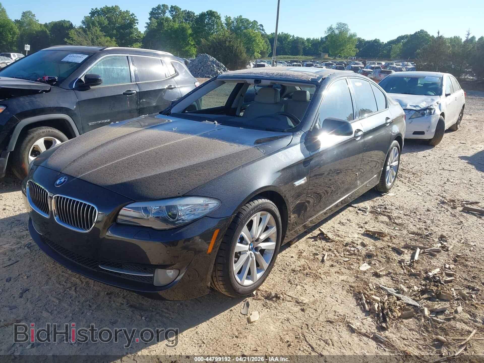 2011 BMW 528I - VIN: WBAFR1C51BDS36016 - Photo 2