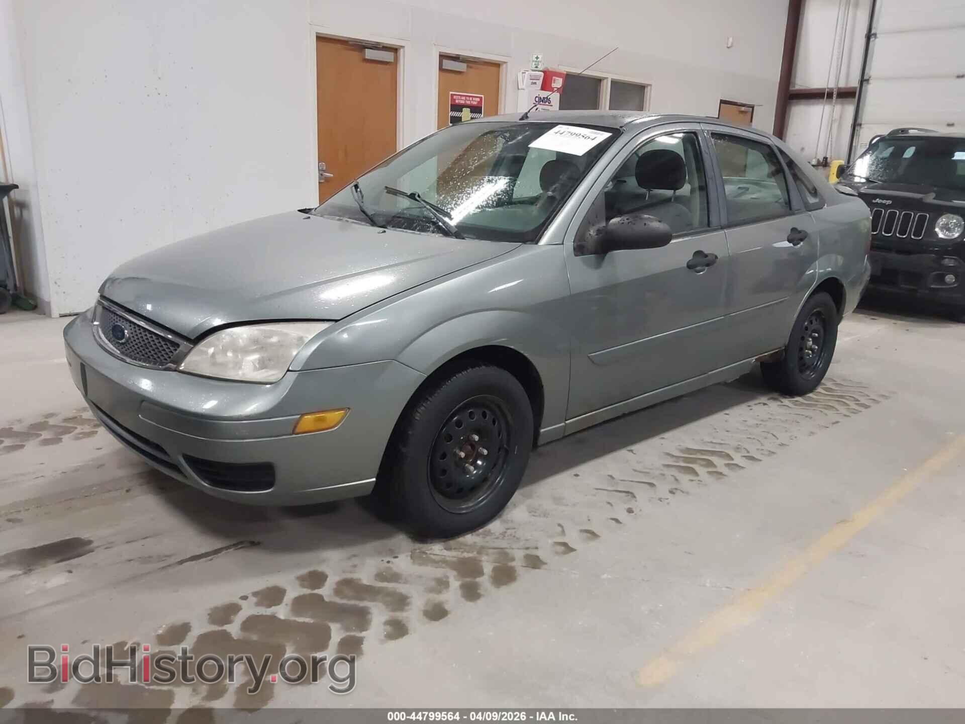 2005 FORD FOCUS - VIN: 1FAFP34N55W224033 - Фото 2