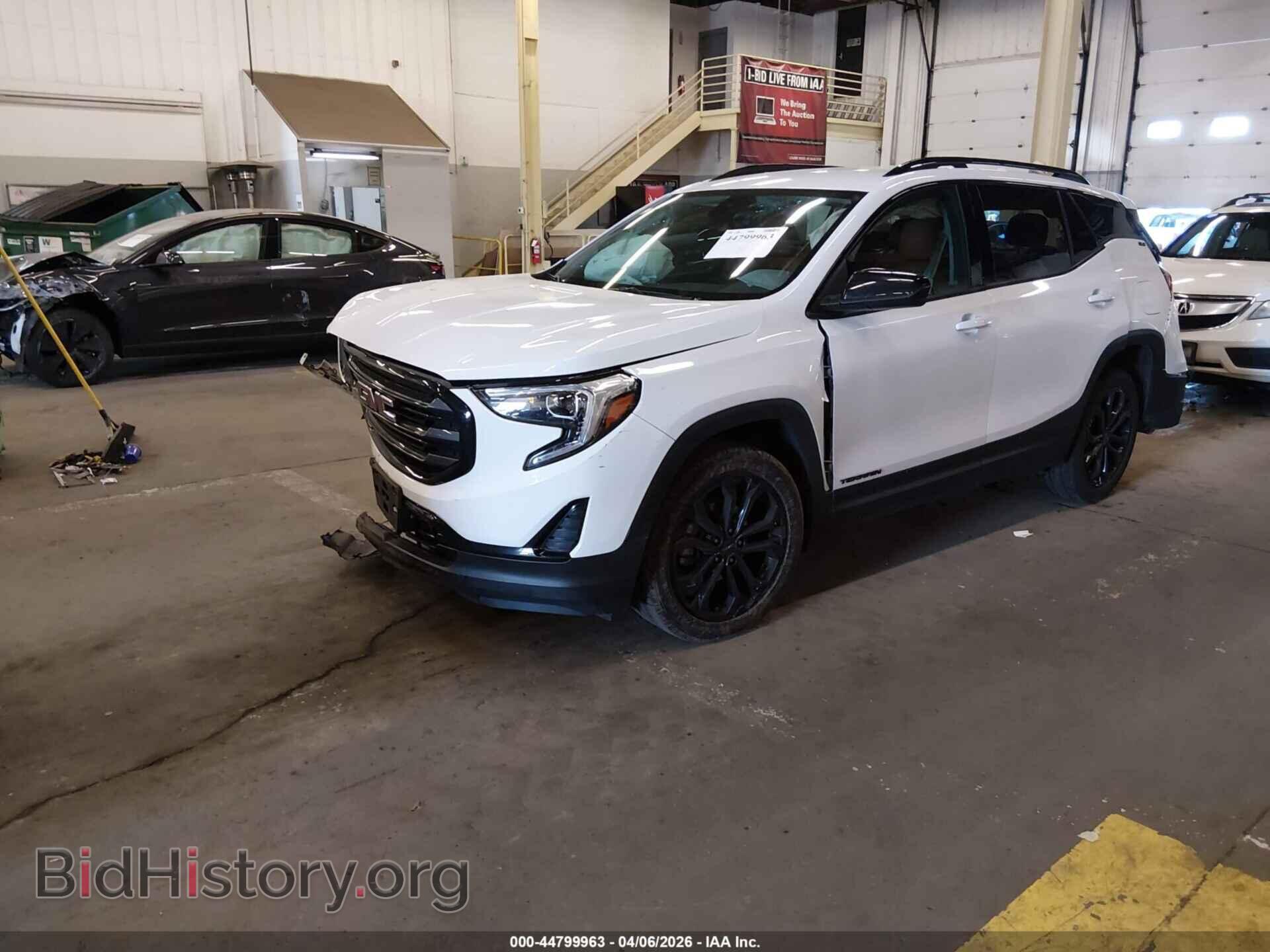 2020 GMC TERRAIN - VIN: 3GKALTEV4LL289431 - Photo 2