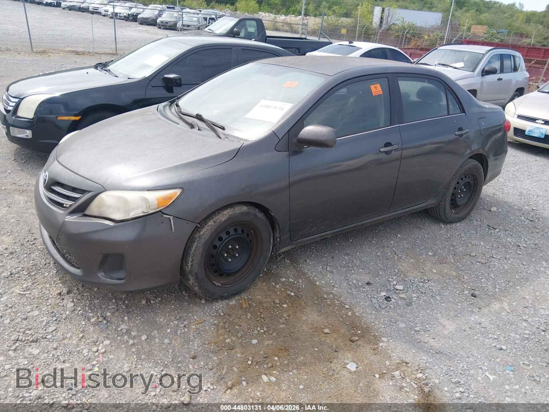 2013 TOYOTA COROLLA - VIN: 2T1BU4EE3DC124705 - Фото 2