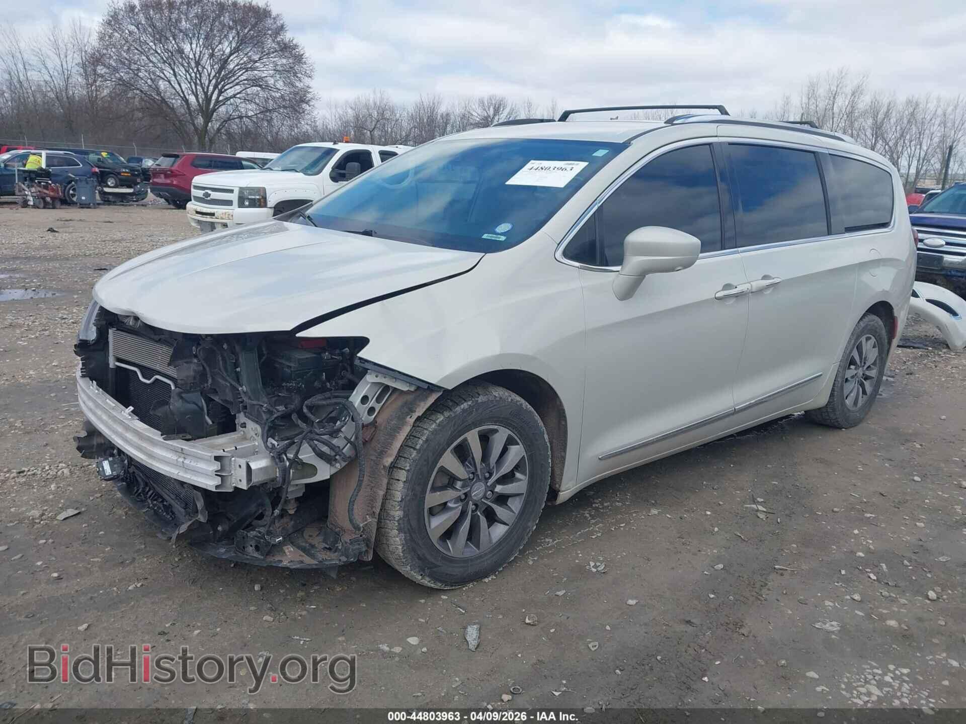 2020 CHRYSLER PACIFICA - VIN: 2C4RC1EG2LR109418 - Фото 2