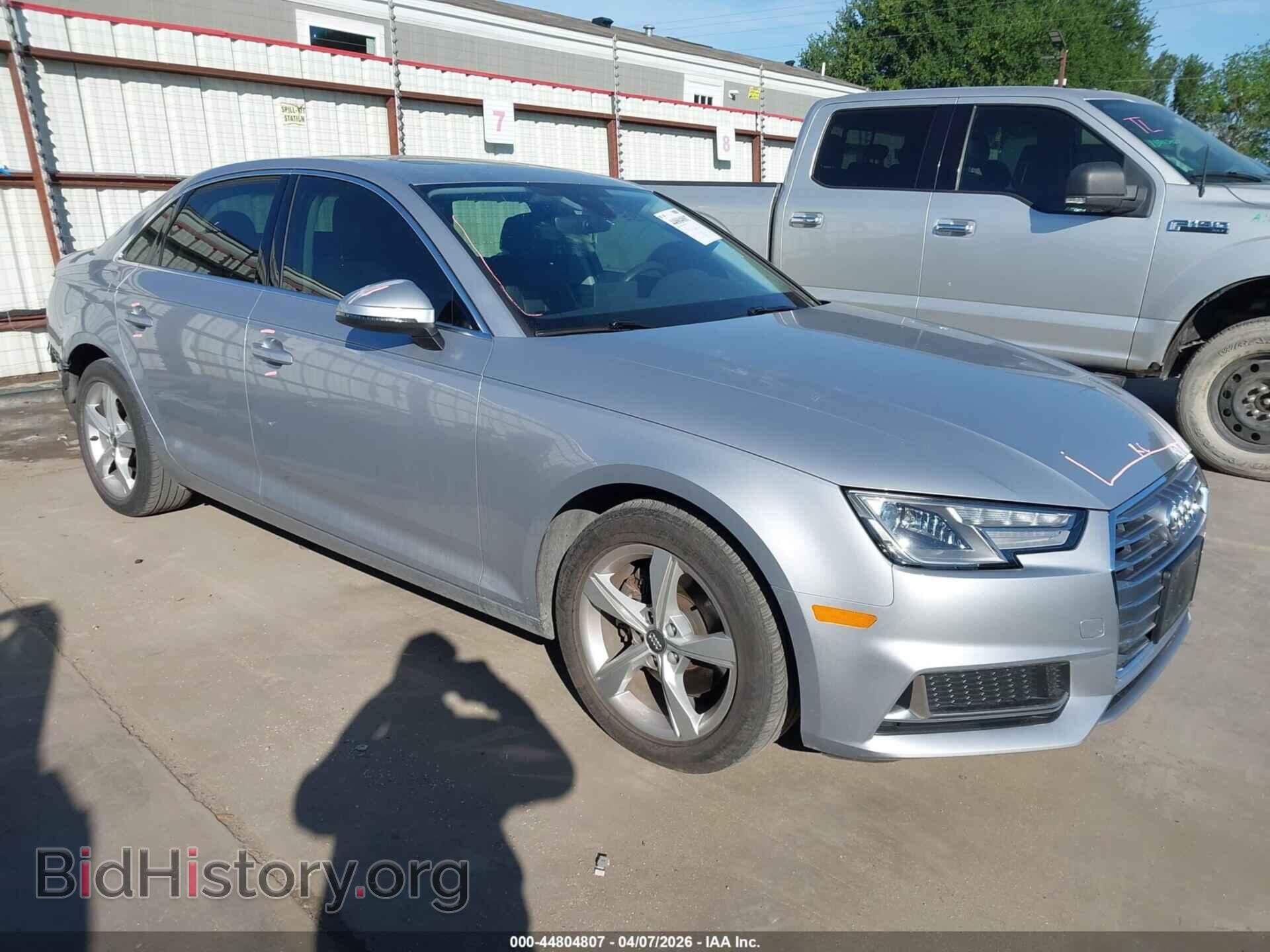 Photo WAUGMAF42KA033059 - AUDI A4 2019