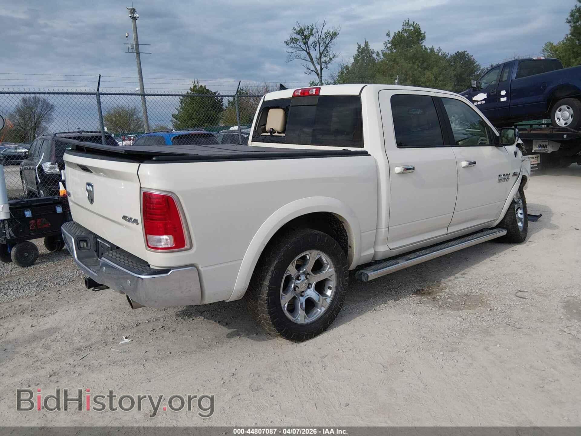 2017 RAM 1500 - VIN: 1C6RR7NT7HS660245 - Фото 4