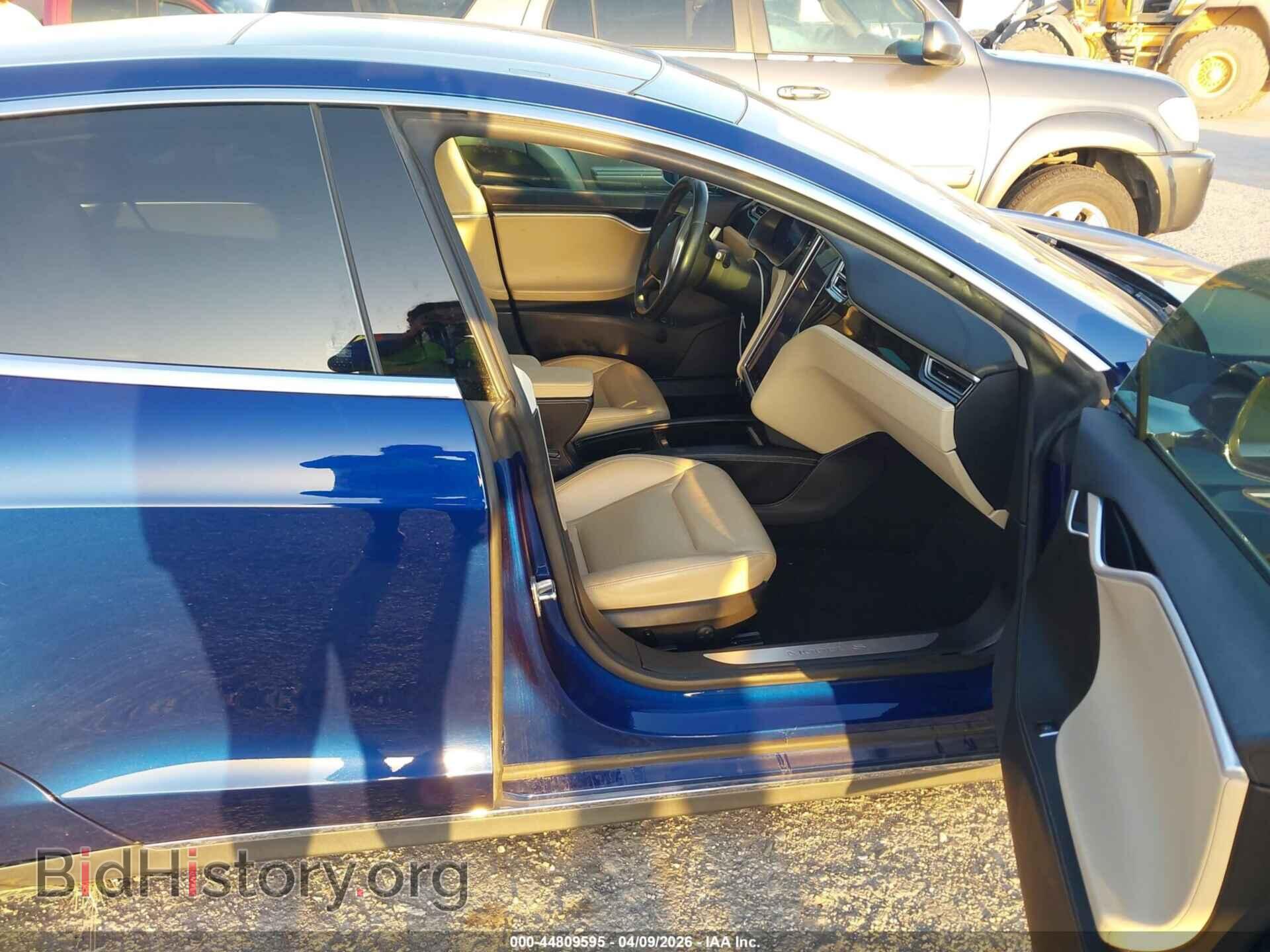 2015 TESLA MODEL S - VIN: 5YJSA1E14FF117247 - Фото 5
