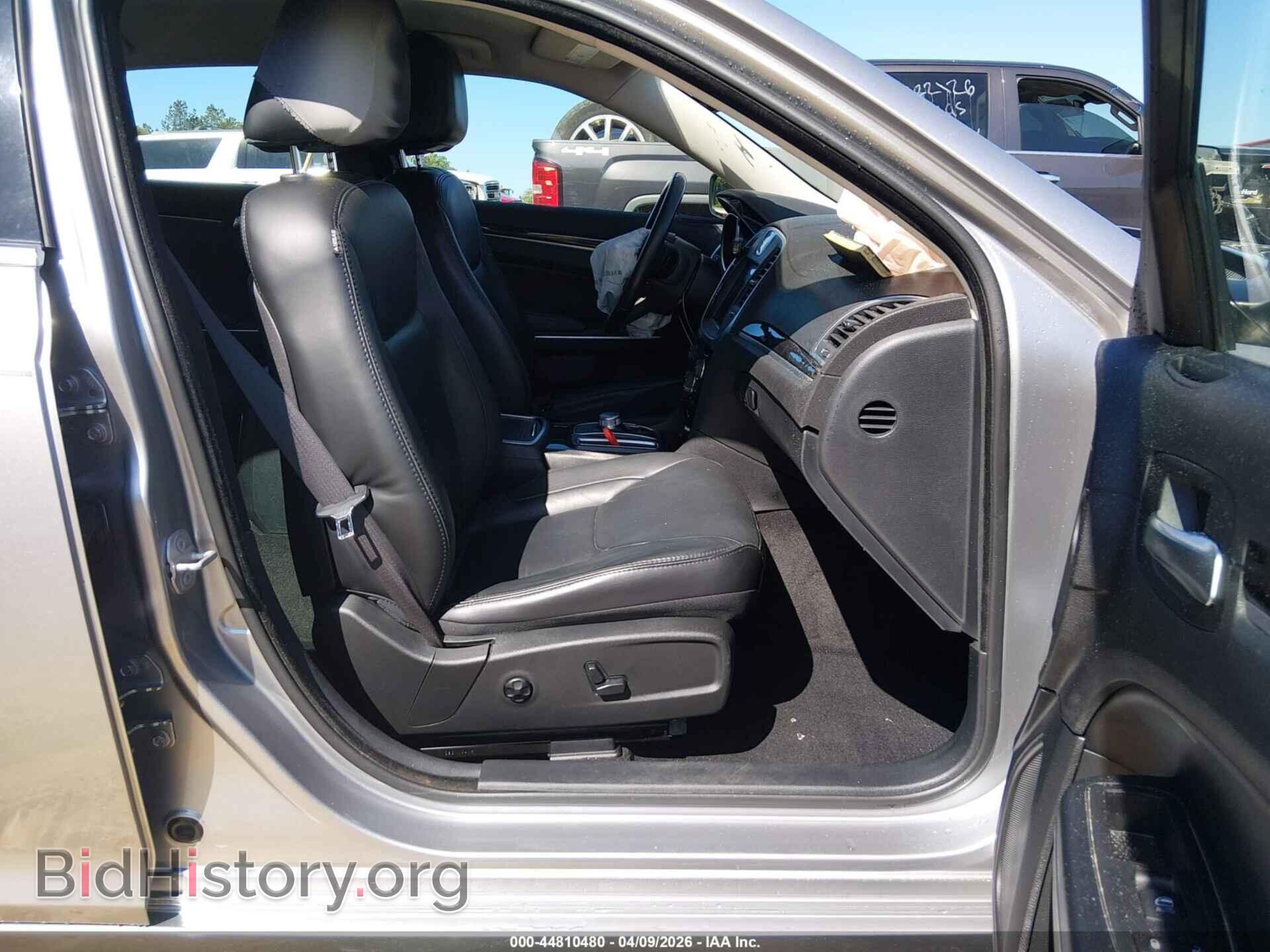 2015 CHRYSLER 300 - VIN: 2C3CCAAG3FH908831 - Photo 5