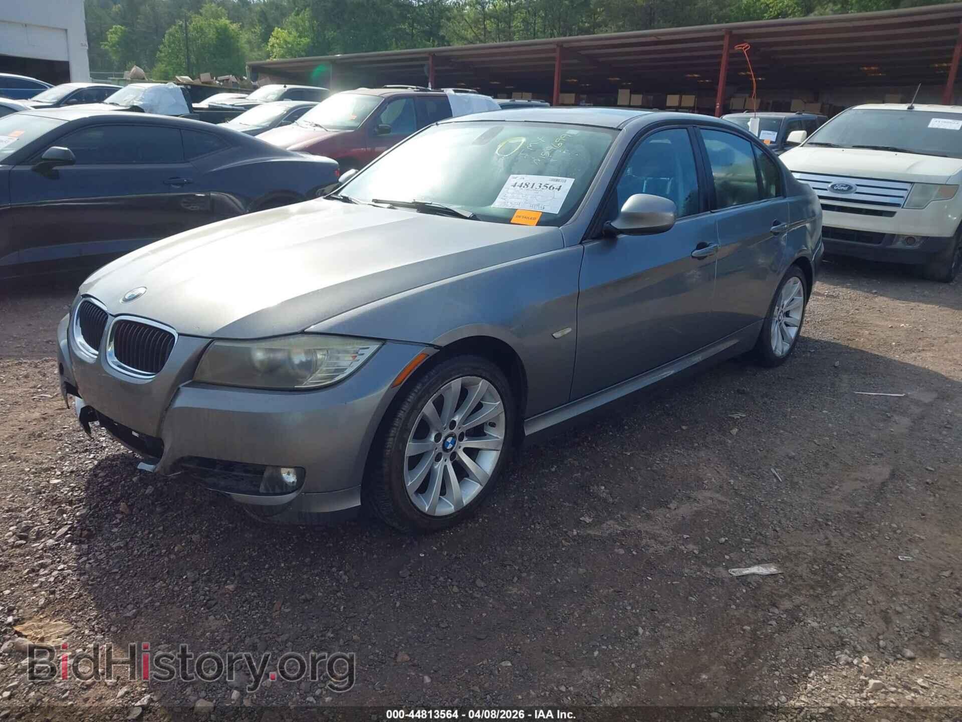 2011 BMW 328I - VIN: WBAPH7G5XBNM59699 - Фото 2