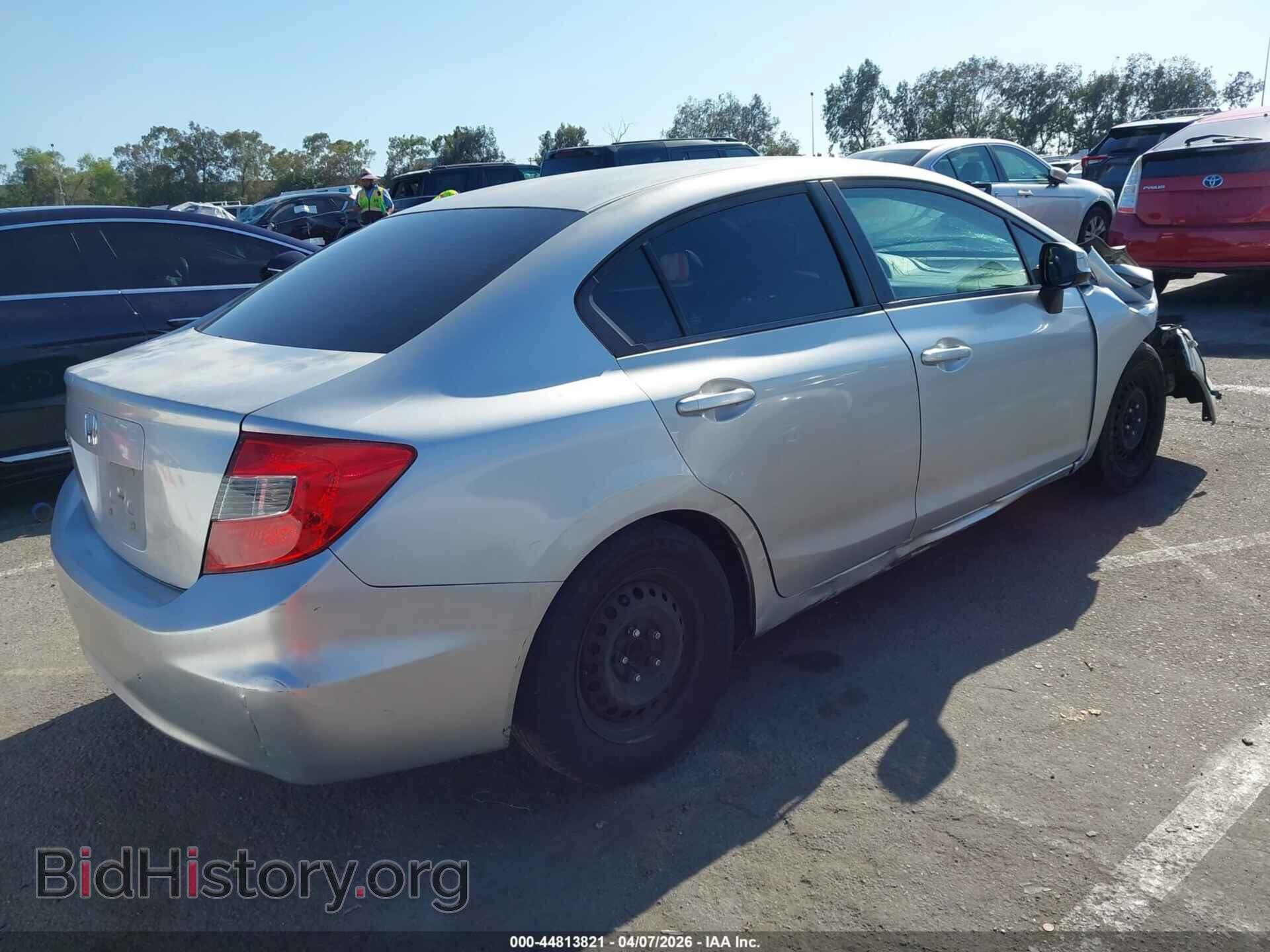 2012 HONDA CIVIC - VIN: 2HGFB2F50CH335554 - Фото 4