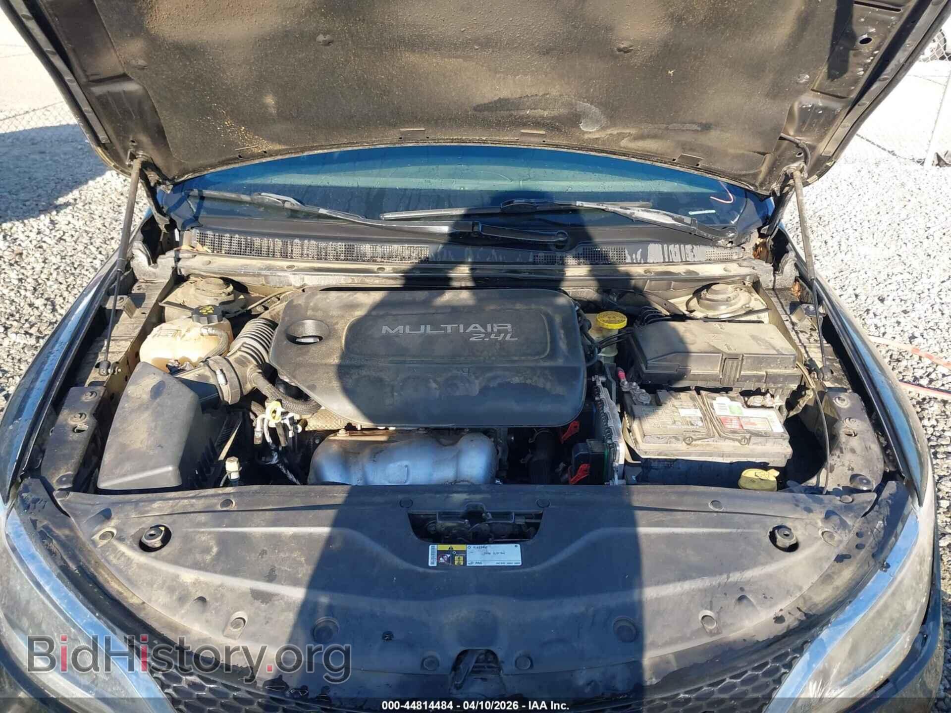 2015 CHRYSLER 200 - VIN: 1C3CCCAB5FN553958 - Фото 10