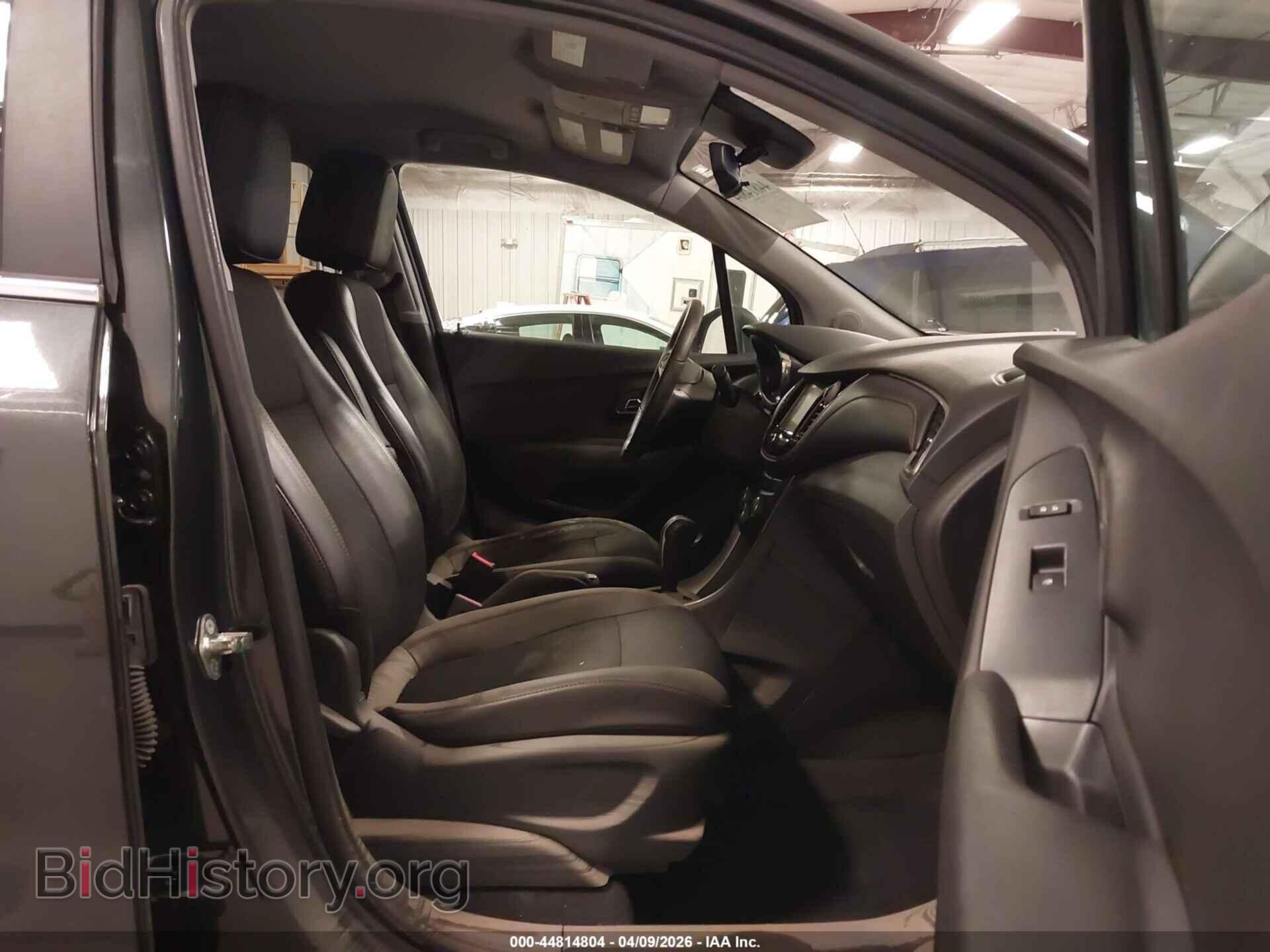 2017 CHEVROLET TRAX - VIN: 3GNCJPSB8HL252585 - Фото 5