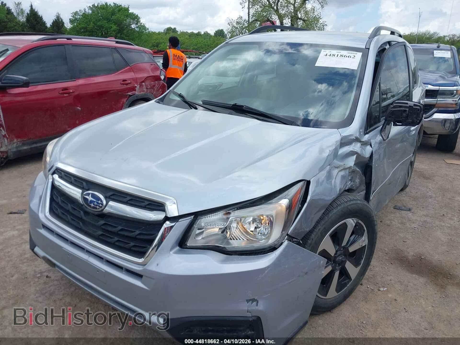 2017 SUBARU FORESTER - VIN: JF2SJABC2HH457250 - Фото 2