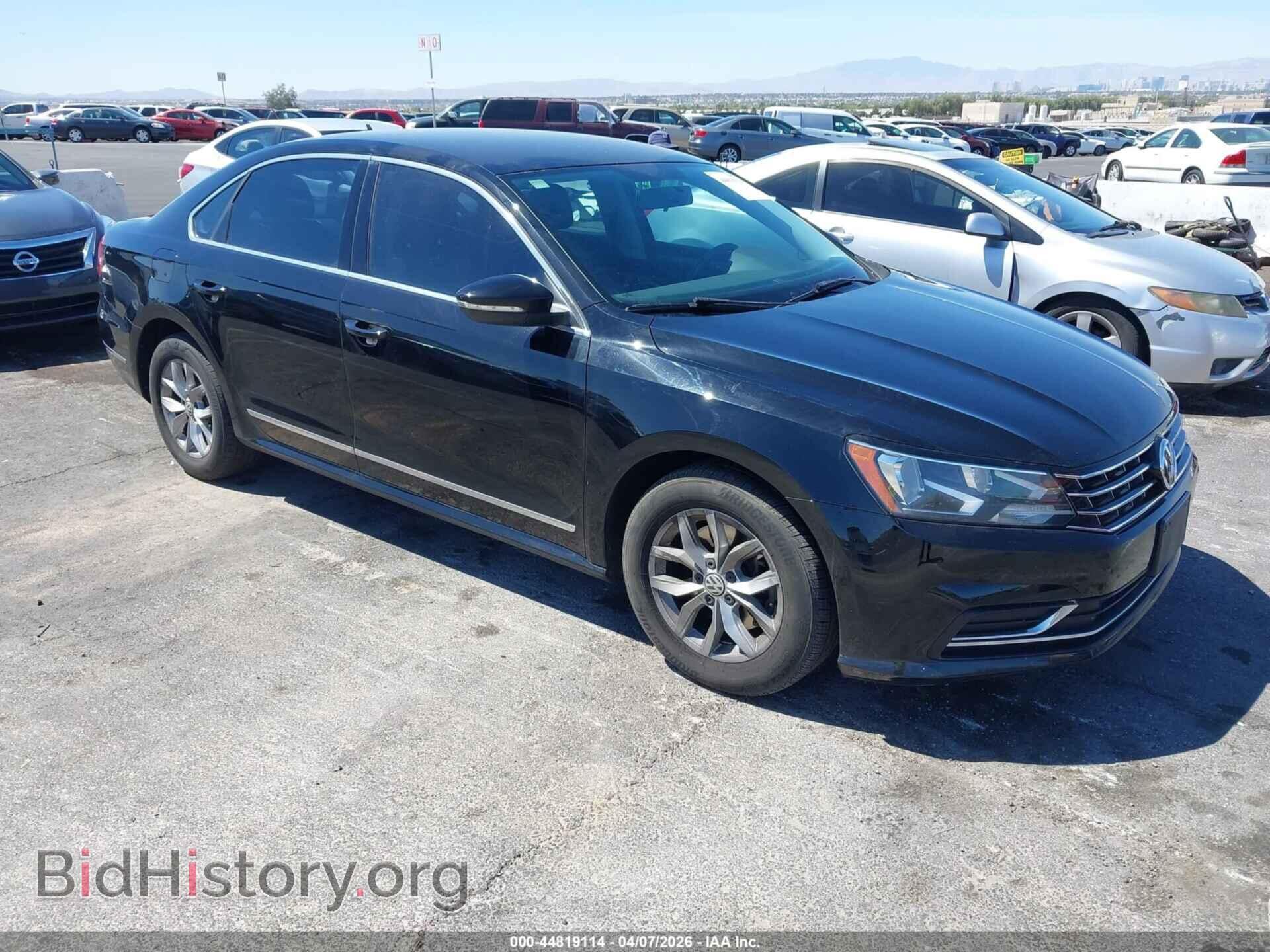 Фотография 1VWAT7A35GC050606 - VOLKSWAGEN PASSAT 2016