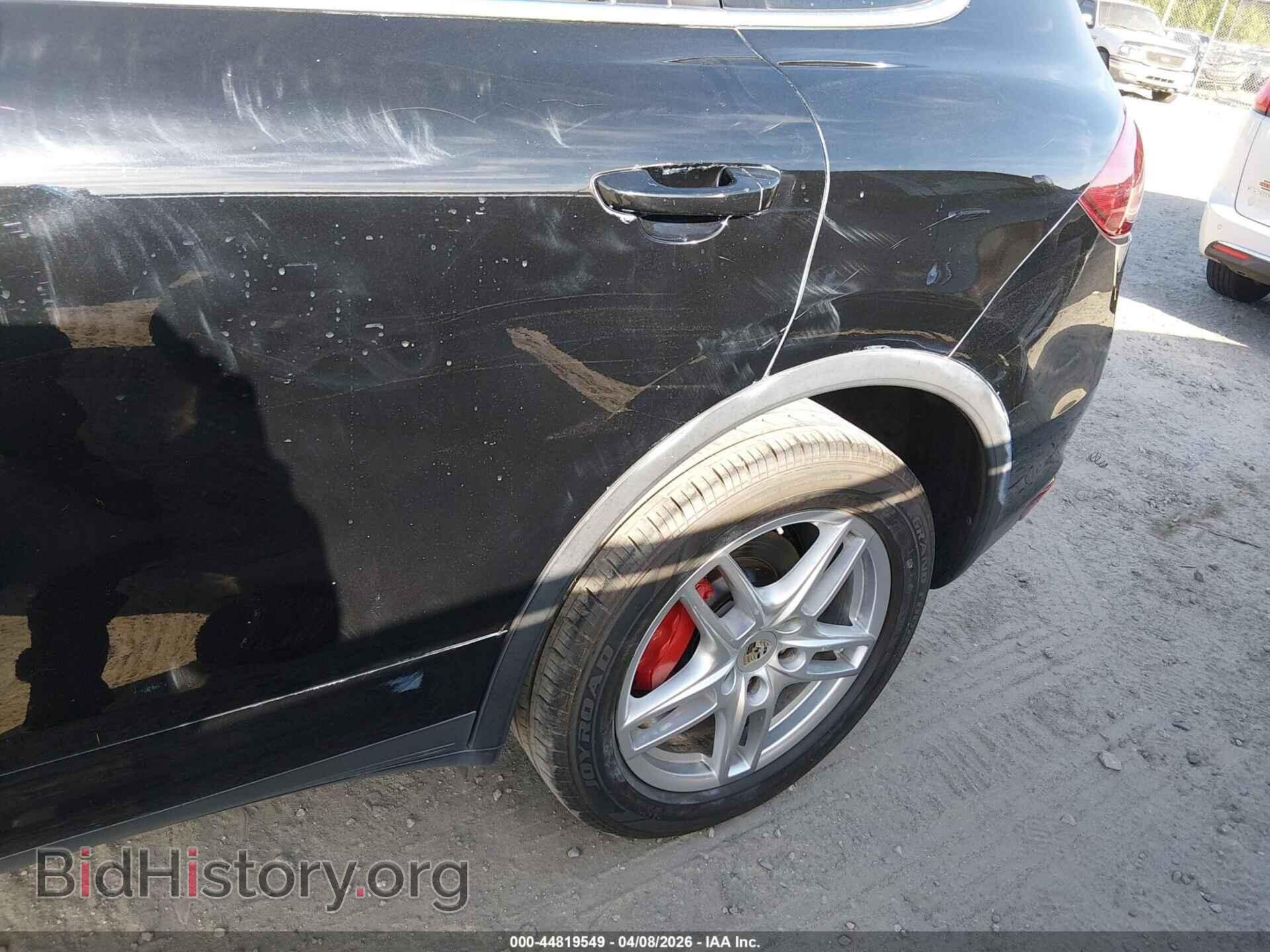 2011 PORSCHE CAYENNE - VIN: WP1AA2A25BLA08771 - Photo 6