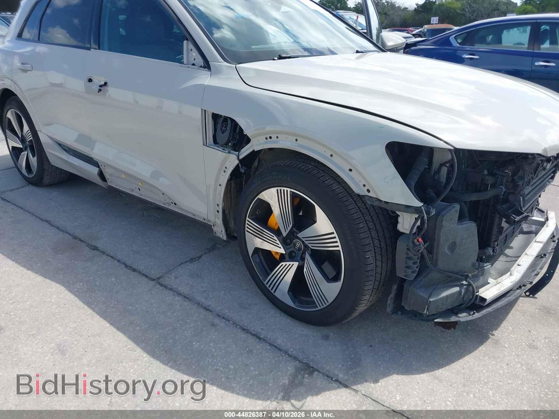 2022 AUDI E-TRON - VIN: WA1LAAGE7NB006529 - Фото 6