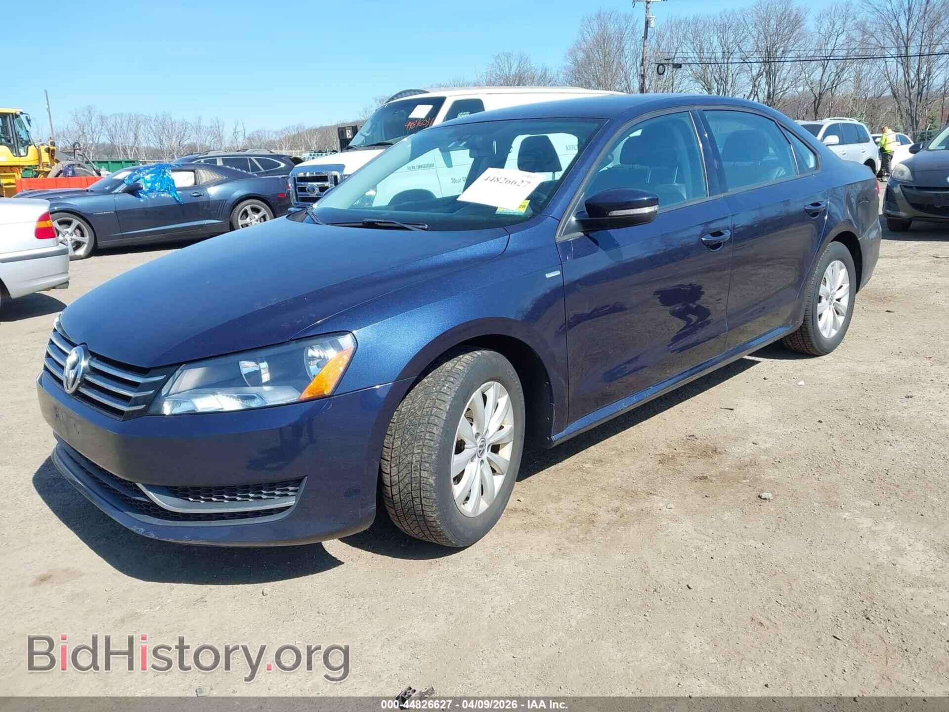 2015 VOLKSWAGEN PASSAT - VIN: 1VWAT7A34FC068416 - Фото 2