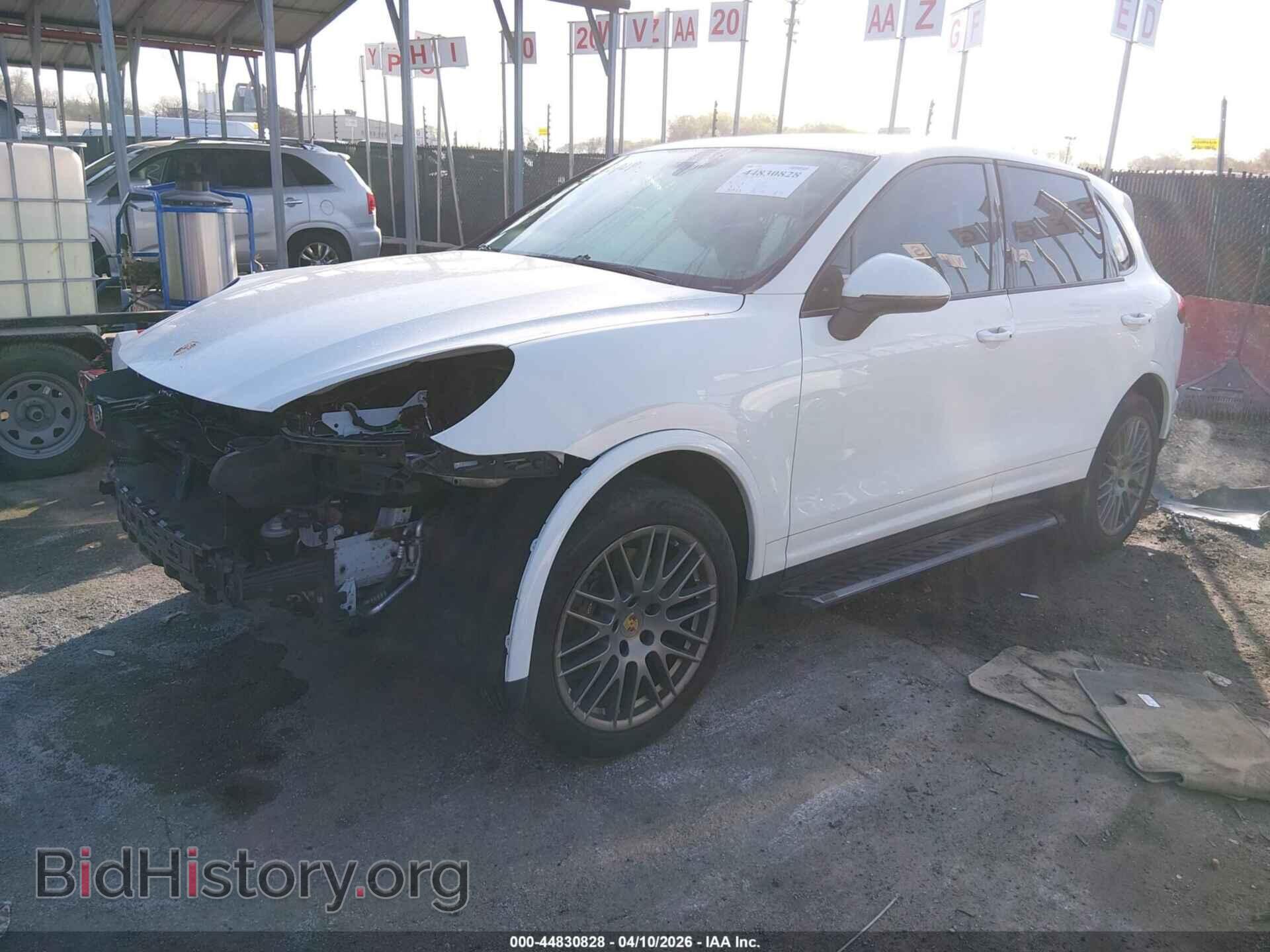 2017 PORSCHE CAYENNE - VIN: WP1AA2A20HKA82274 - Фото 2